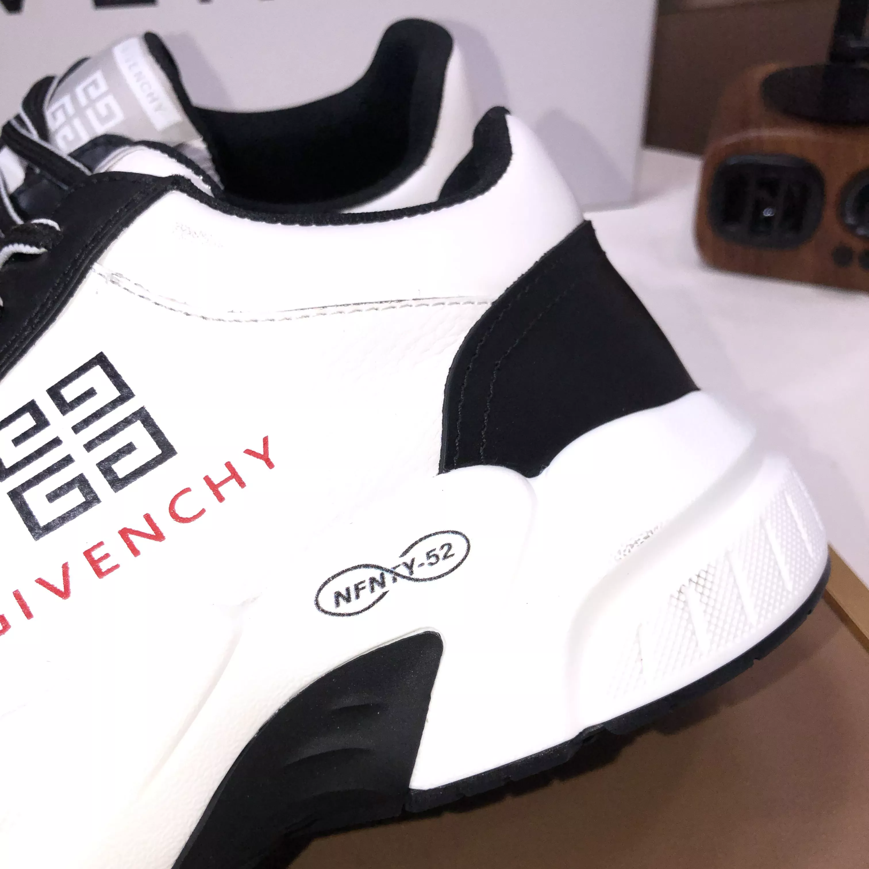 AllSeason 5720 Givenchy Casual Shoes For Men
