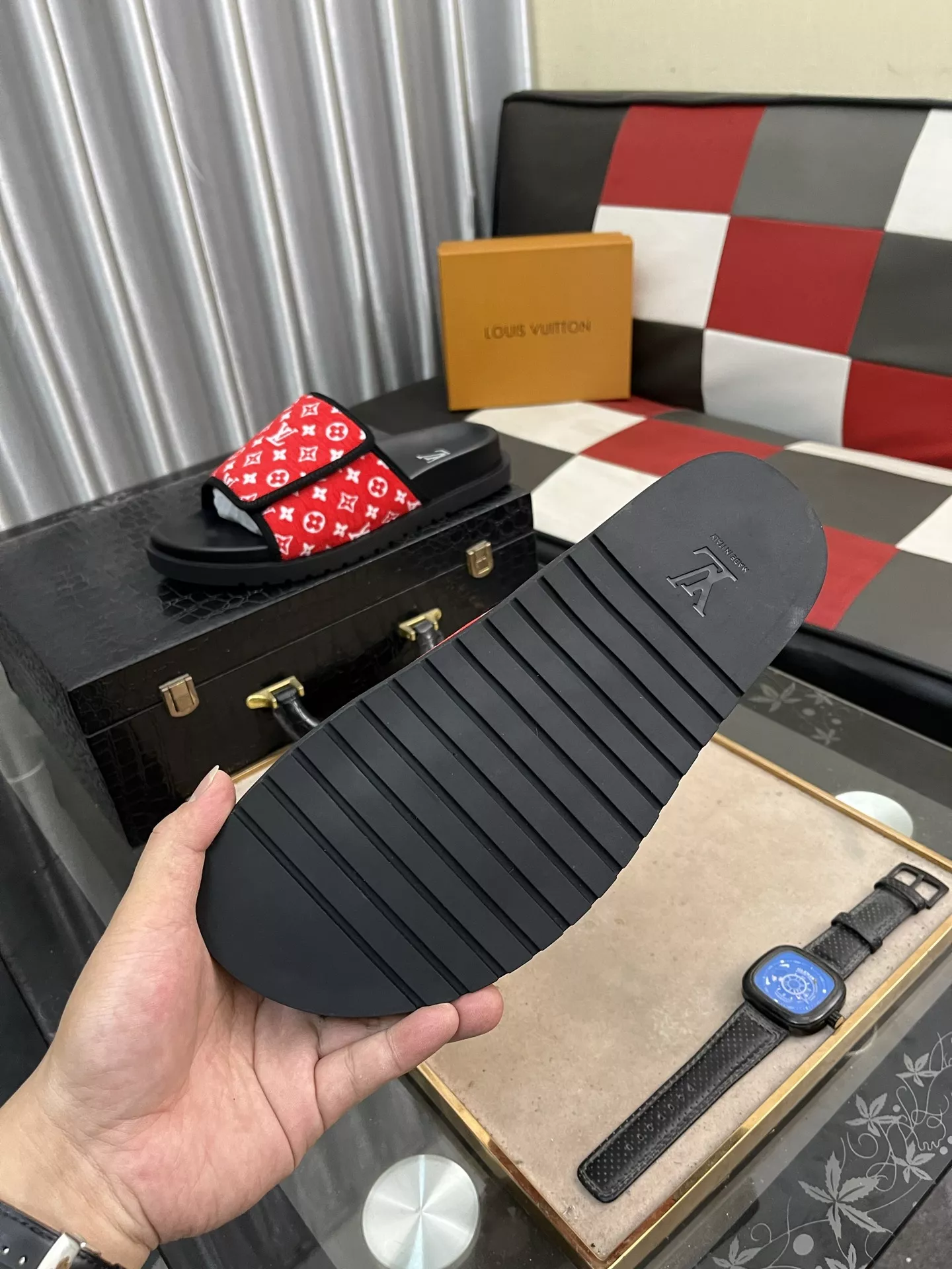 AllSeason 5749 Louis Vuitton Slippers For Men