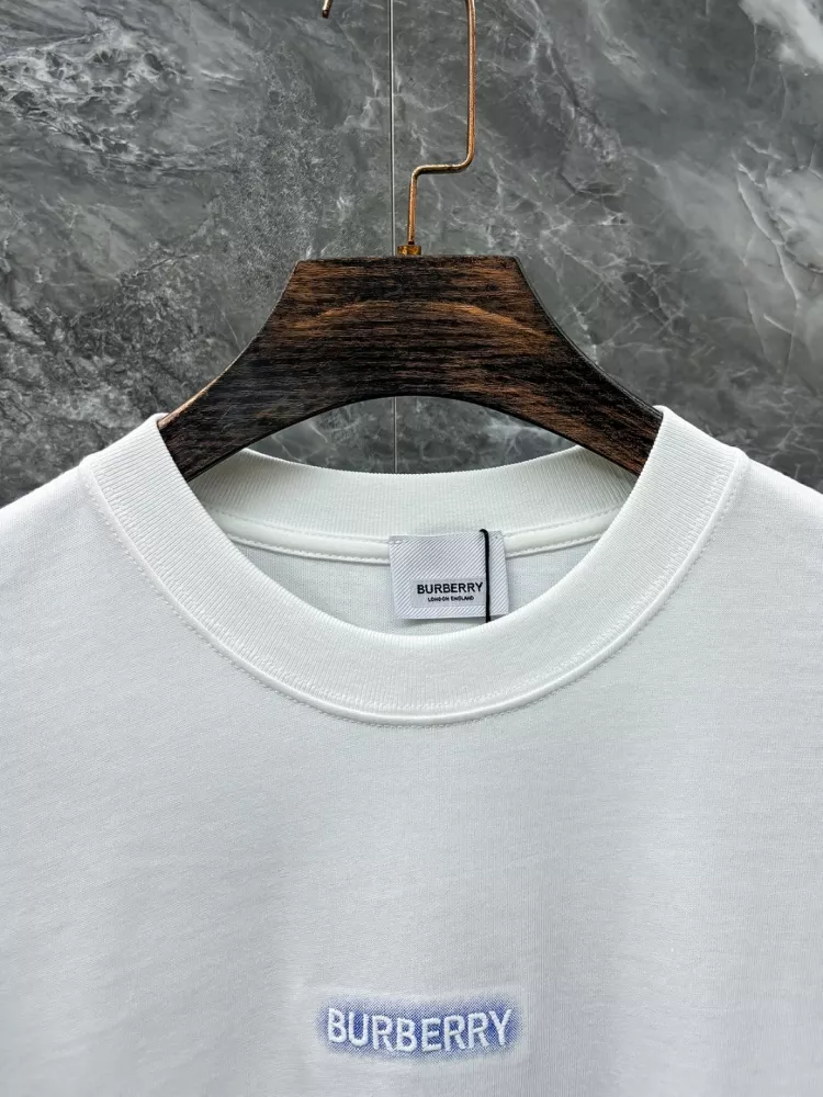 AllSeason 598 Burberry T-Shirts Short Sleeved For Unisex