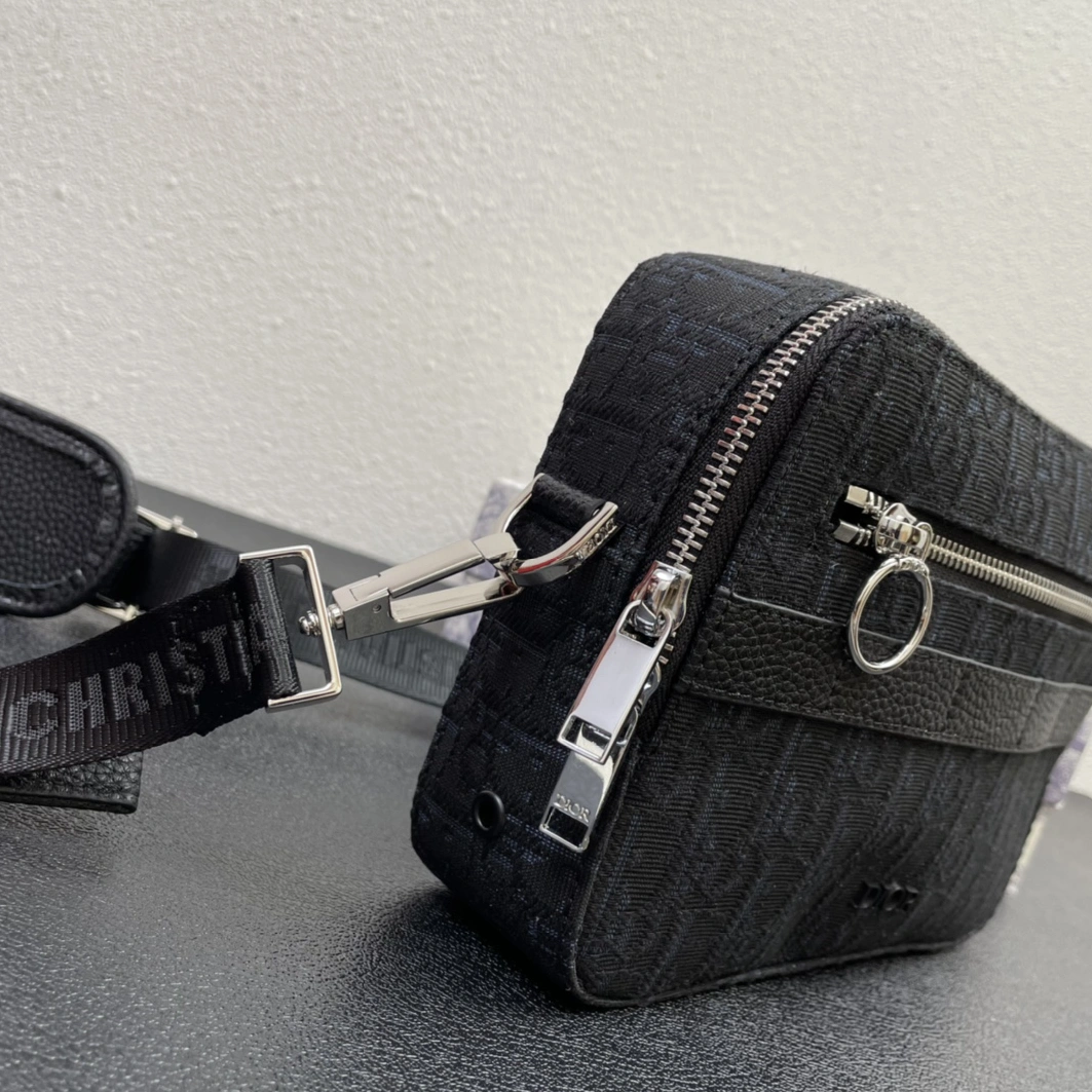 AllSeason 6002 Christian Dior AAA Man Messenger Bags