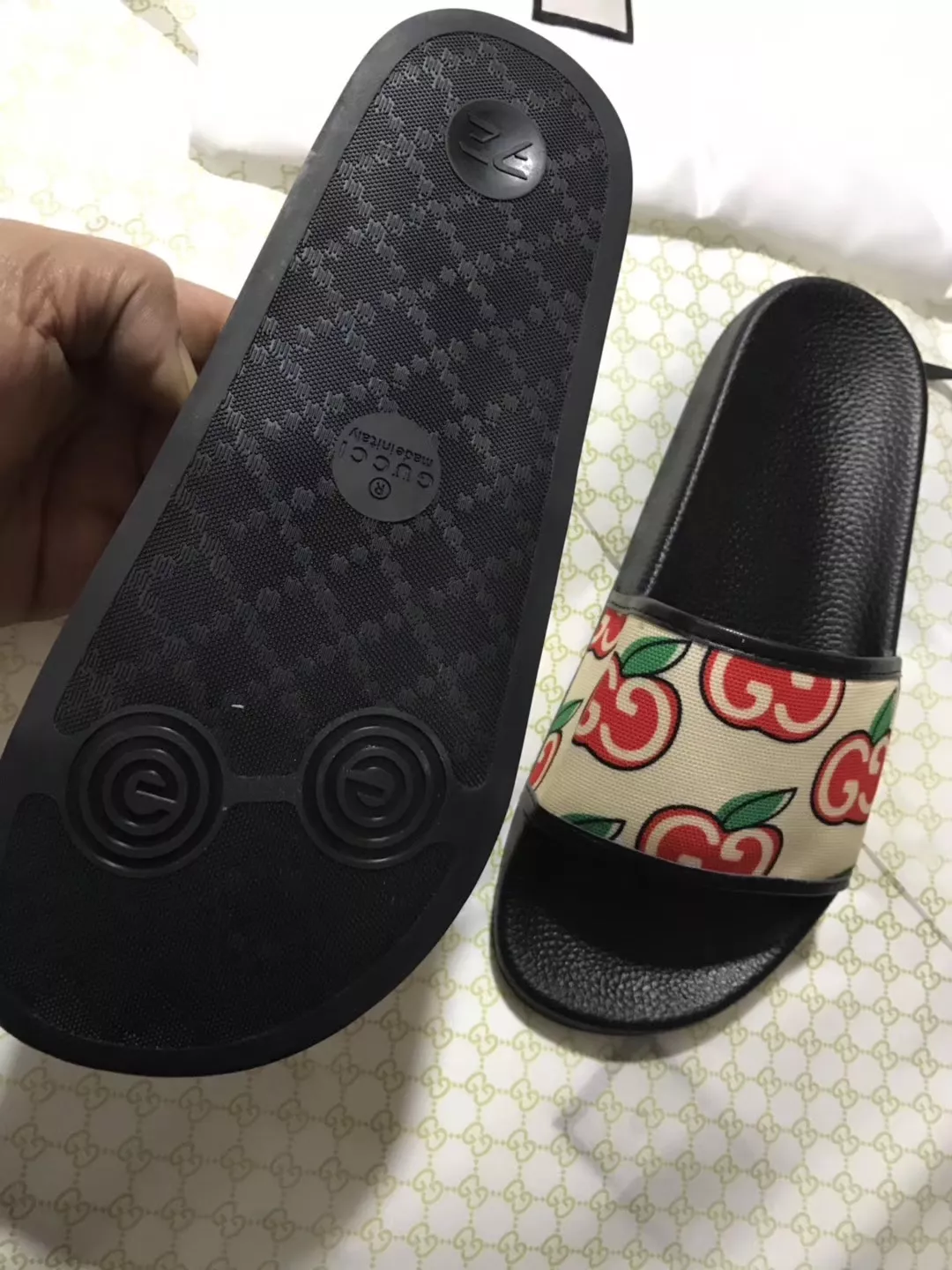 AllSeason 627 Gucci Slippers For Men