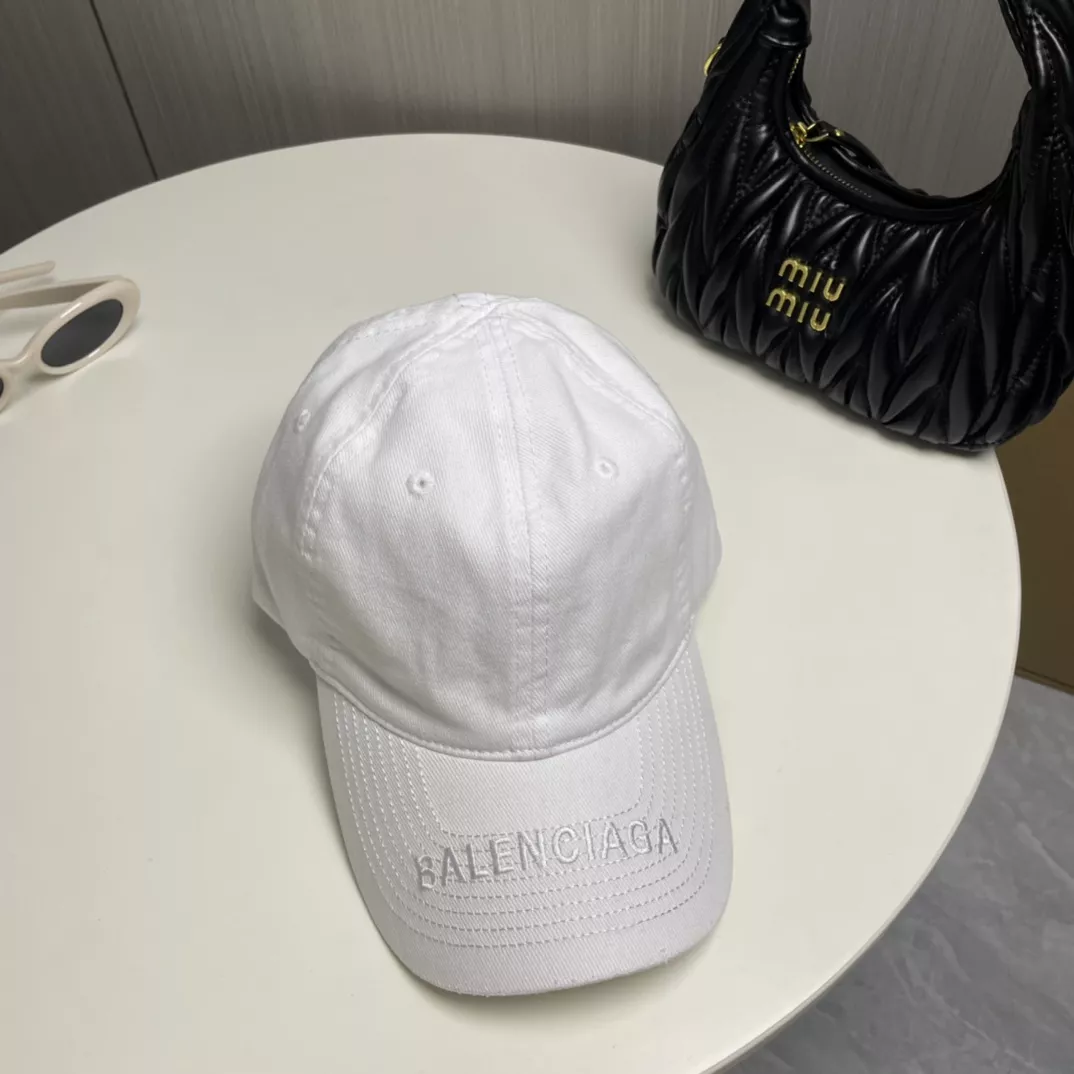 AllSeason 6313 Balenciaga Caps