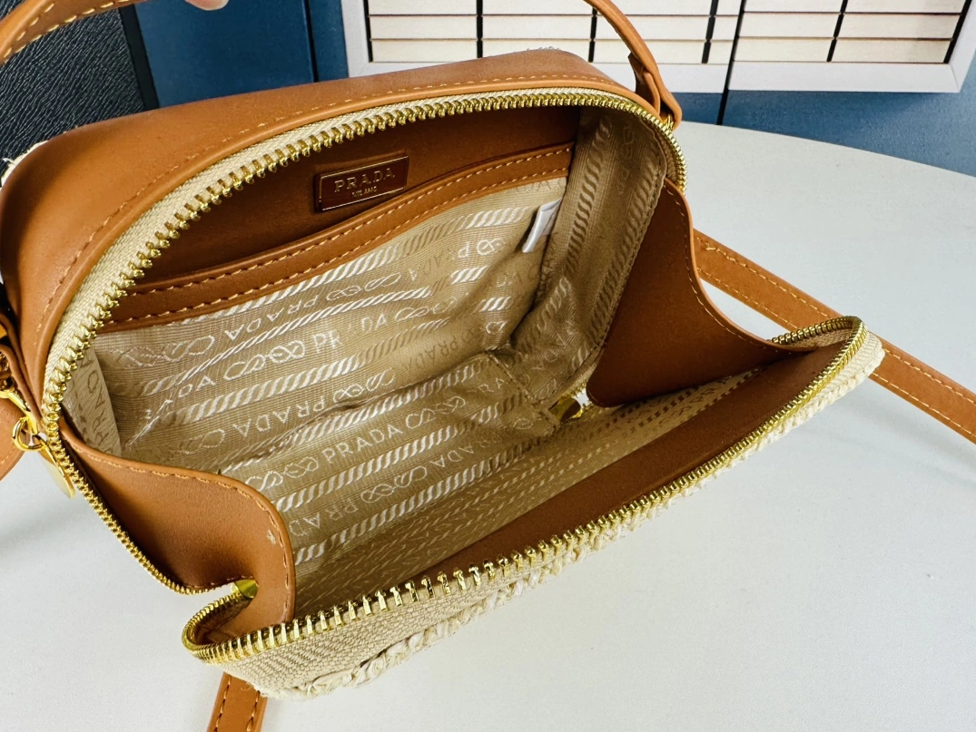 AllSeason 6514 Prada AAA Quality Messenger Bags For Women