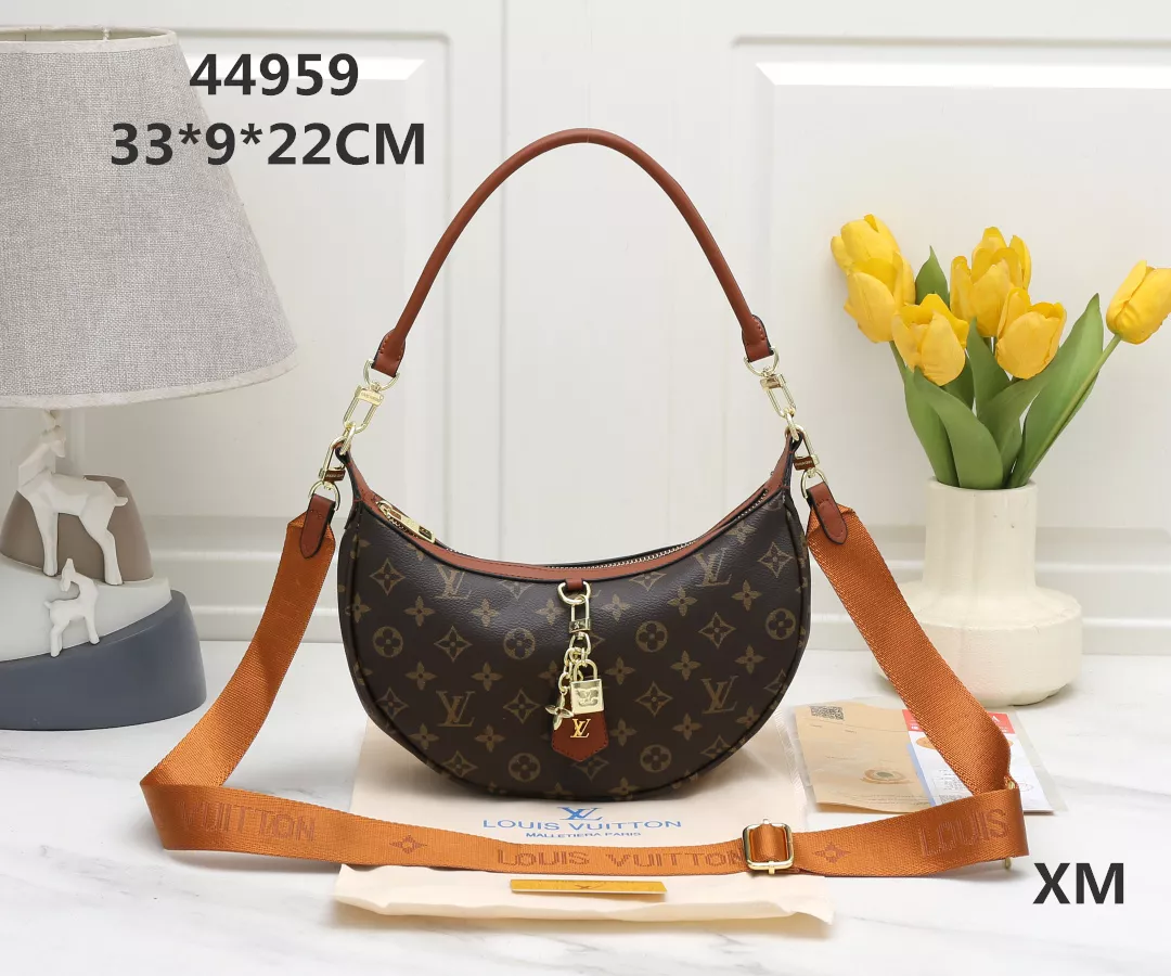AllSeason 687 Louis Vuitton Messenger Bags For Women
