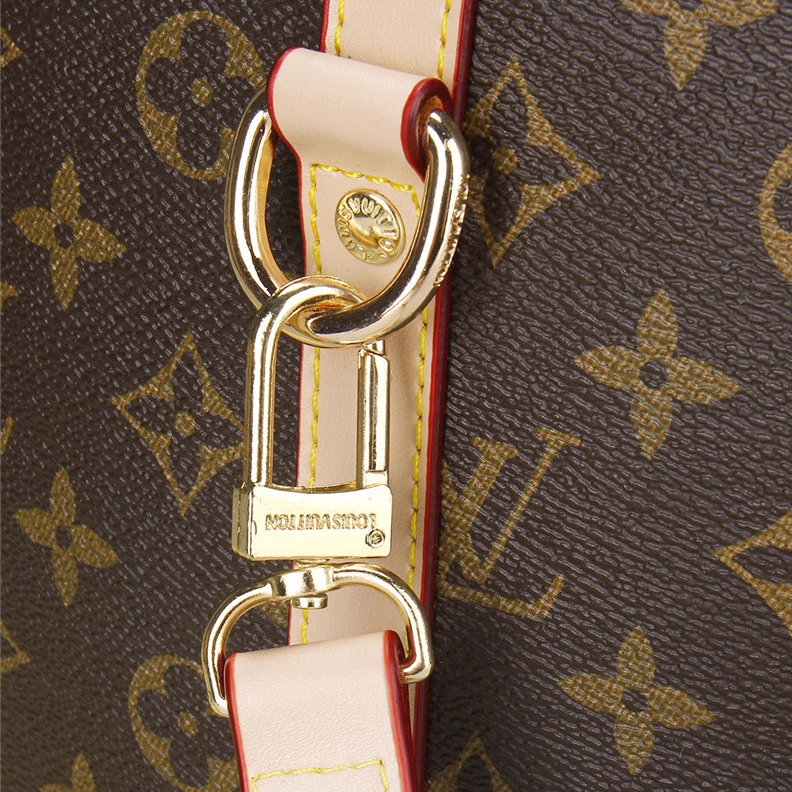 AllSeason 6970 Louis Vuitton LV Quality Messenger Bags