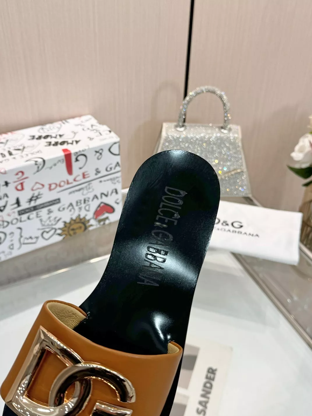 AllSeason 7302 Dolce & Gabbana D&G Slippers For Women