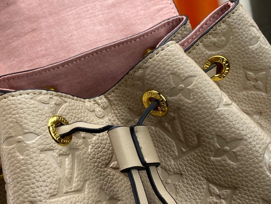 AllSeason 757 Louis Vuitton AAA Quality Backpacks For Women