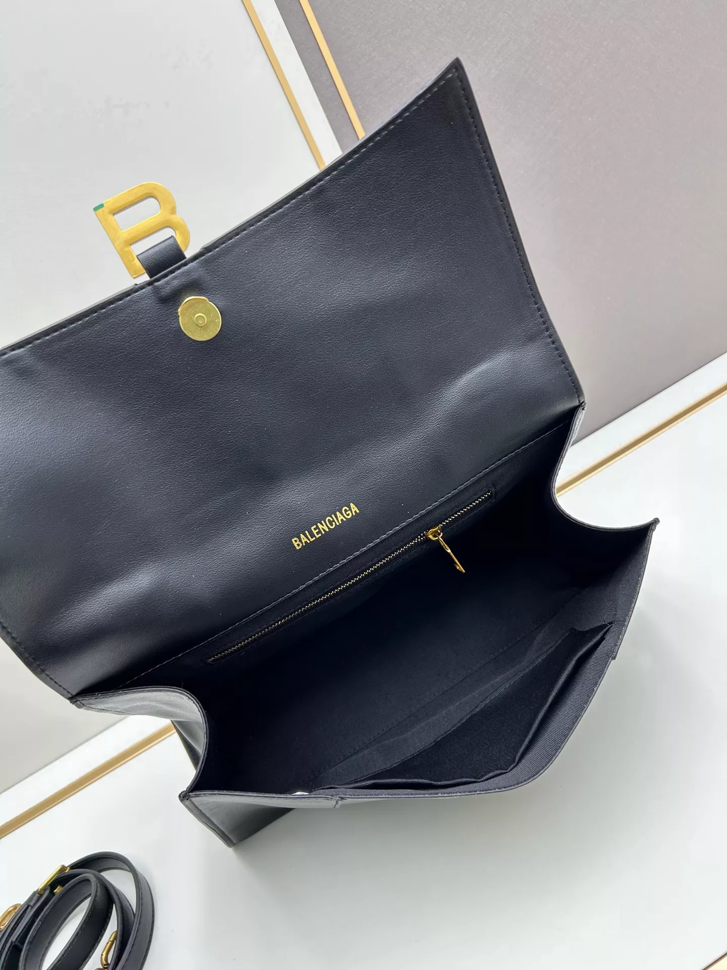 AllSeason 763 Balenciaga AAA Quality Shoulder Bags For Women