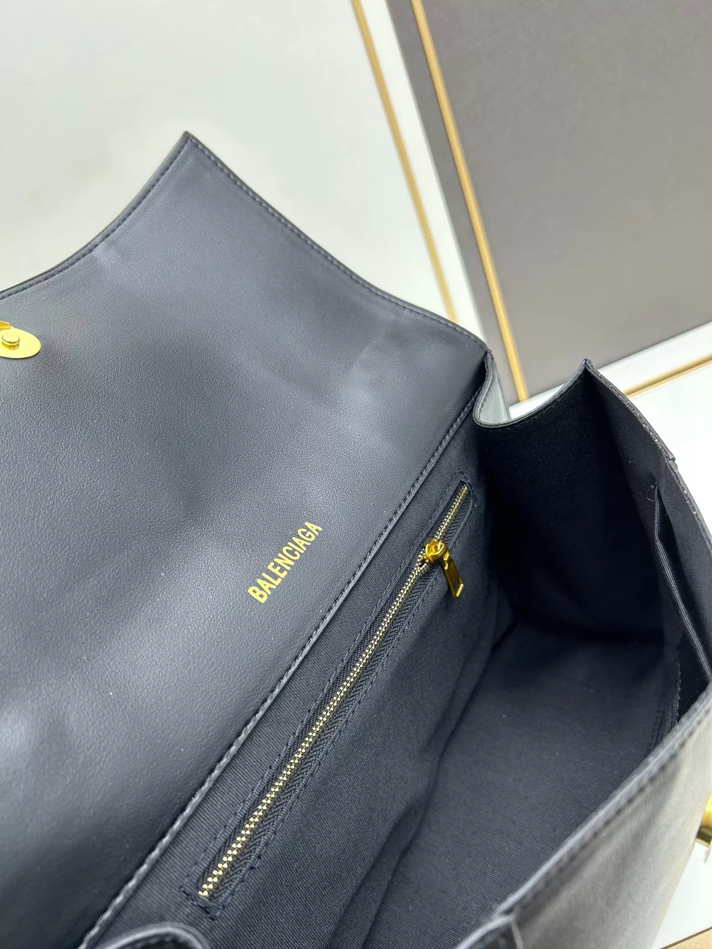 AllSeason 763 Balenciaga AAA Quality Shoulder Bags For Women