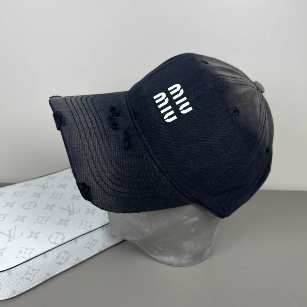 AllSeason 7961 MIU MIU Caps
