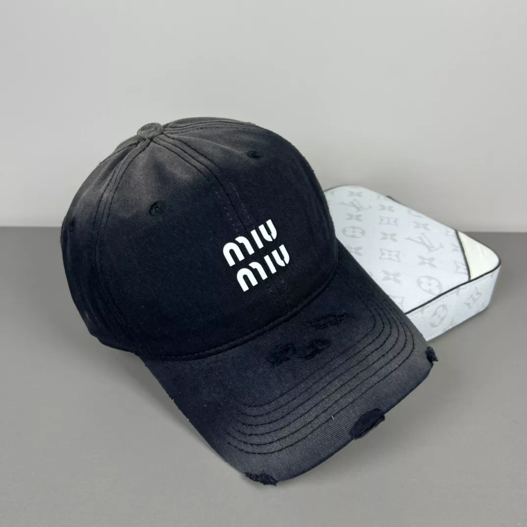 AllSeason 7961 MIU MIU Caps