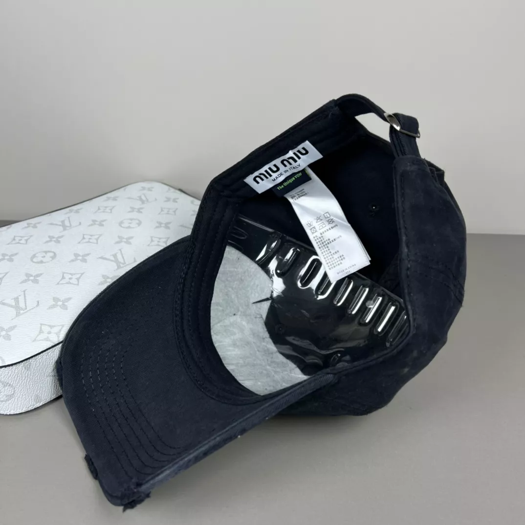 AllSeason 7961 MIU MIU Caps