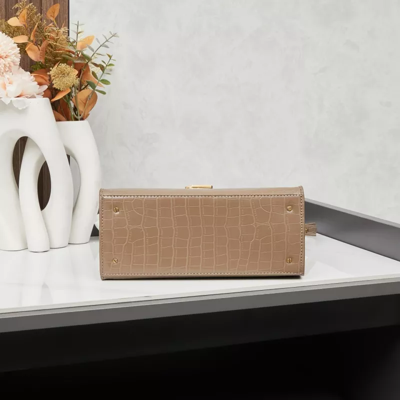 AllSeason 8053 Yves Saint Laurent YSL AAA Quality Messenger Bags For Women
