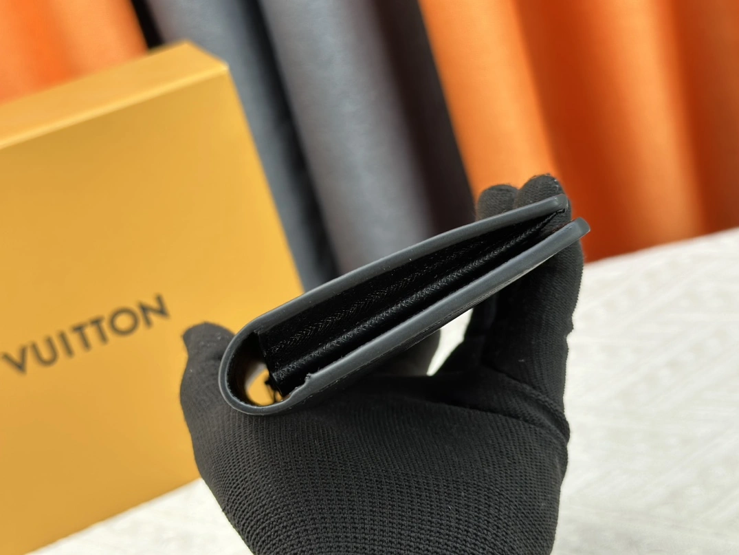 AllSeason 8132 Louis Vuitton LV Card Case For Unisex