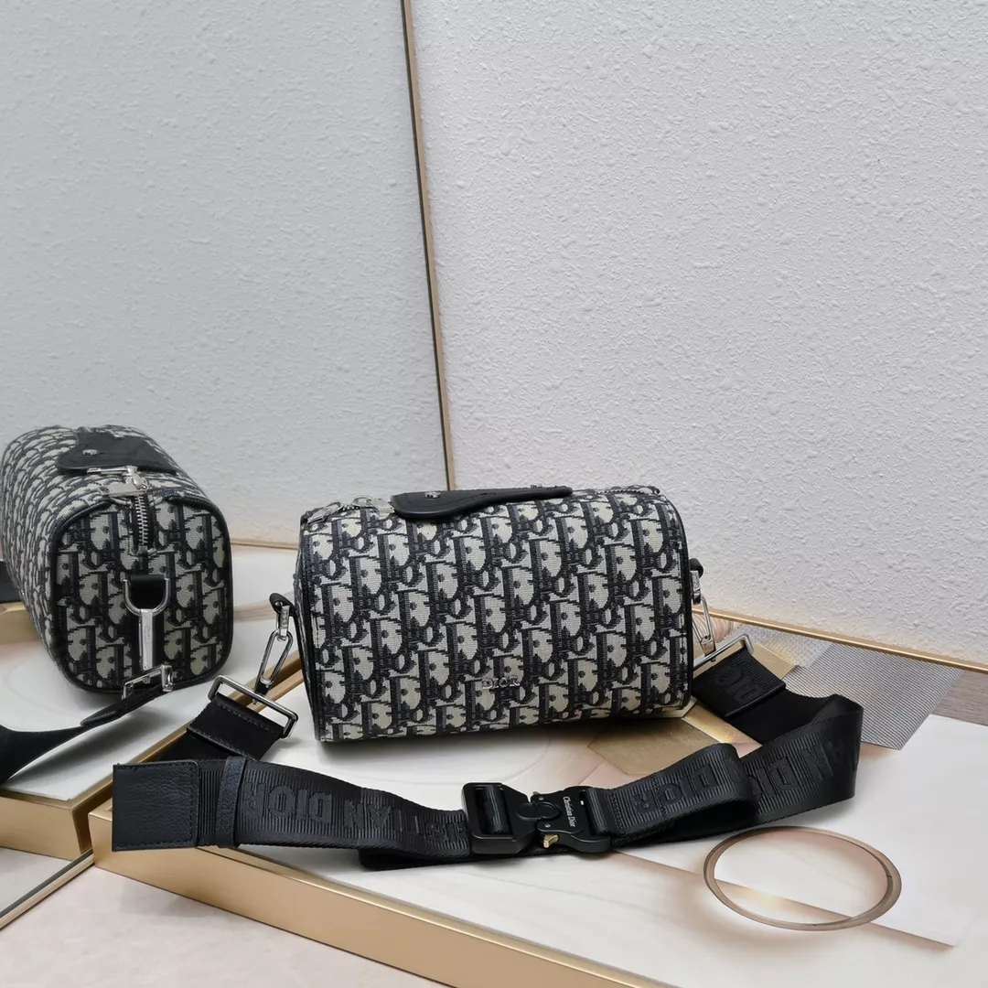 AllSeason 8133 Christian Dior AAA Man Messenger Bags