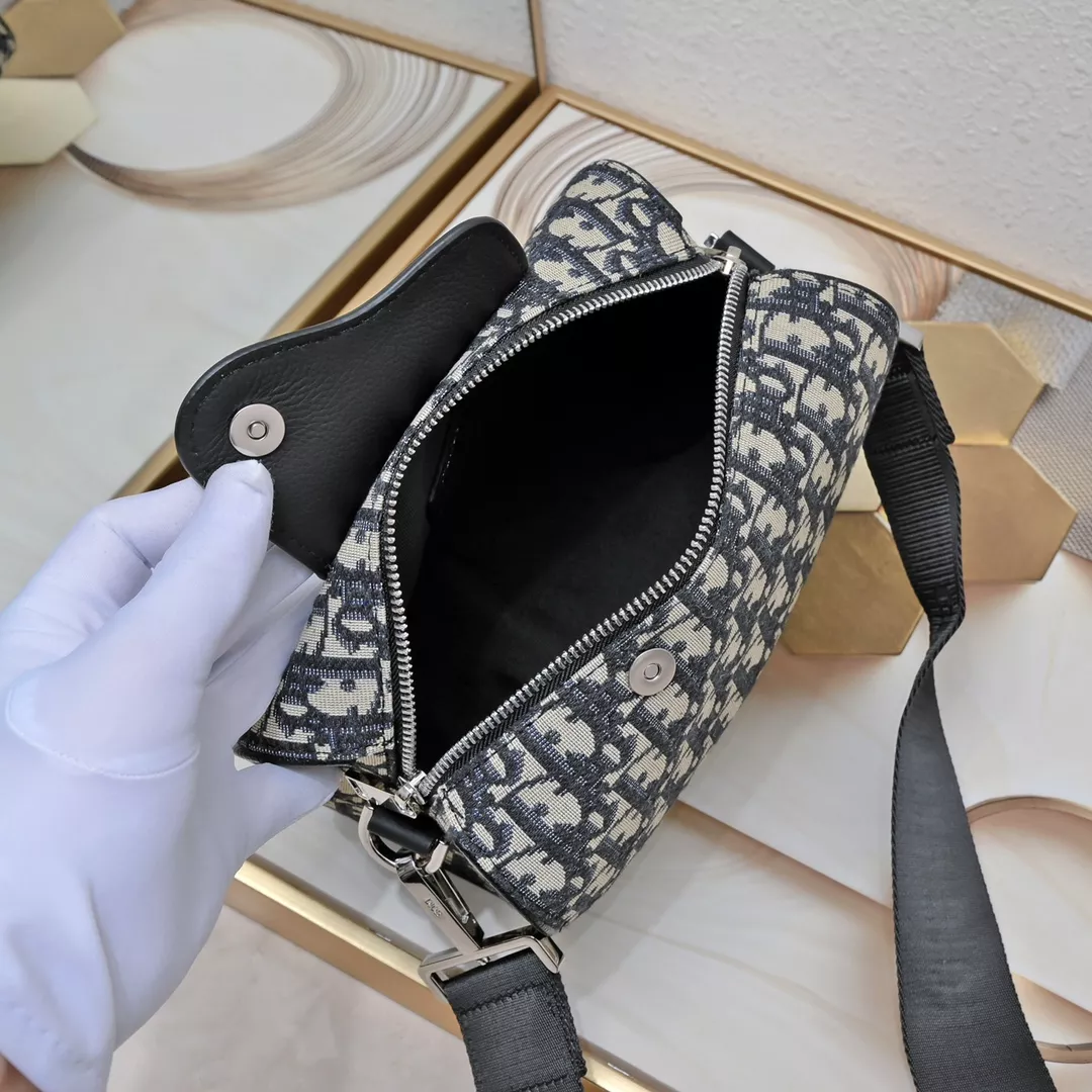 AllSeason 8133 Christian Dior AAA Man Messenger Bags