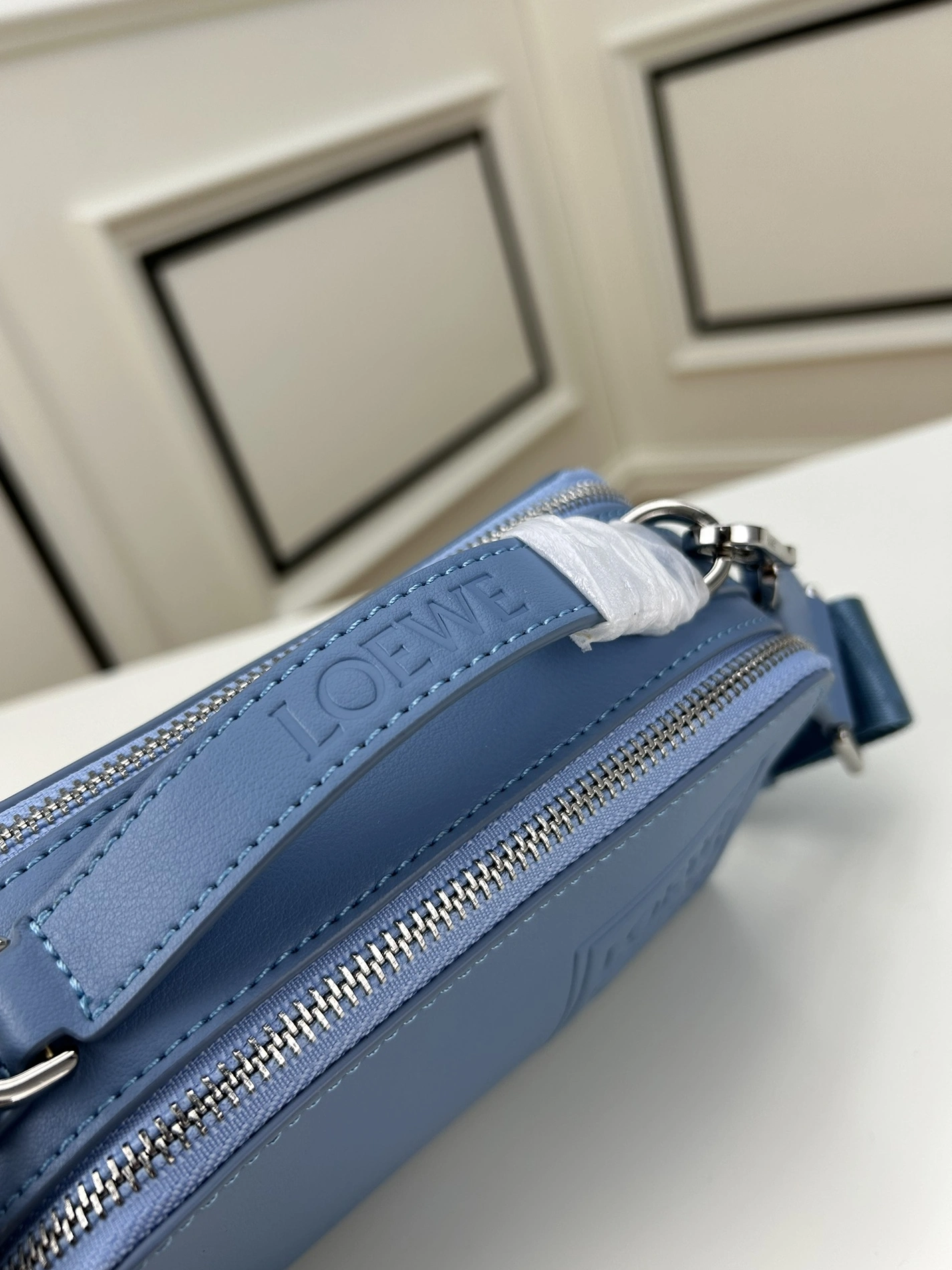 AllSeason 8236 LOEWE AAA Quality Messenger Bags For Women