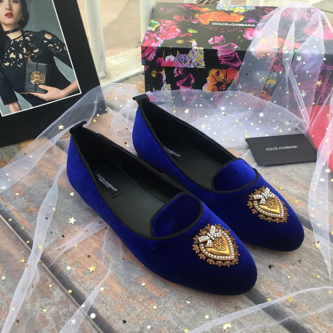 AllSeason 8298 Dolce & Gabbana D&G Flat Shoes For Women