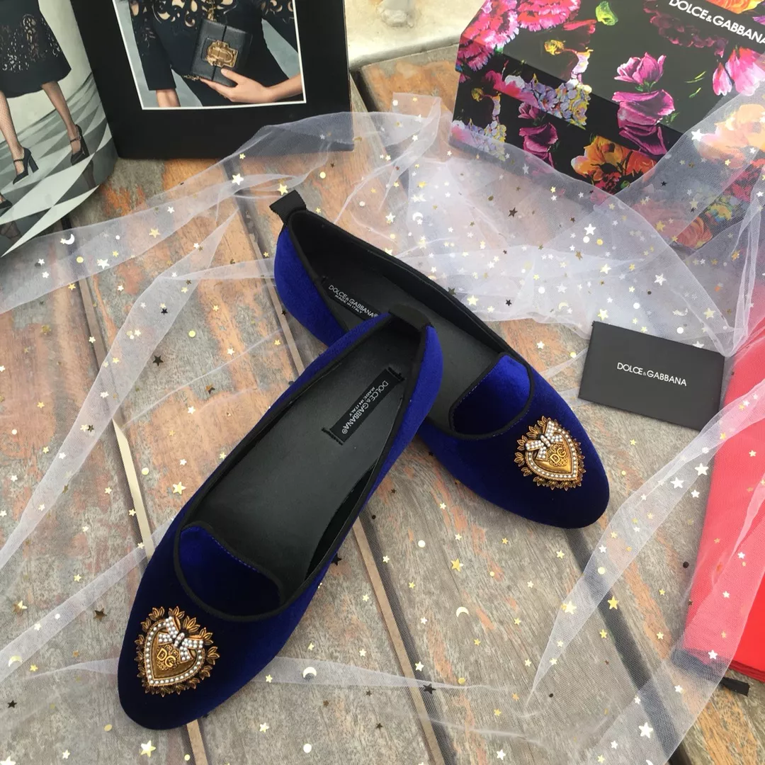 AllSeason 8298 Dolce & Gabbana D&G Flat Shoes For Women