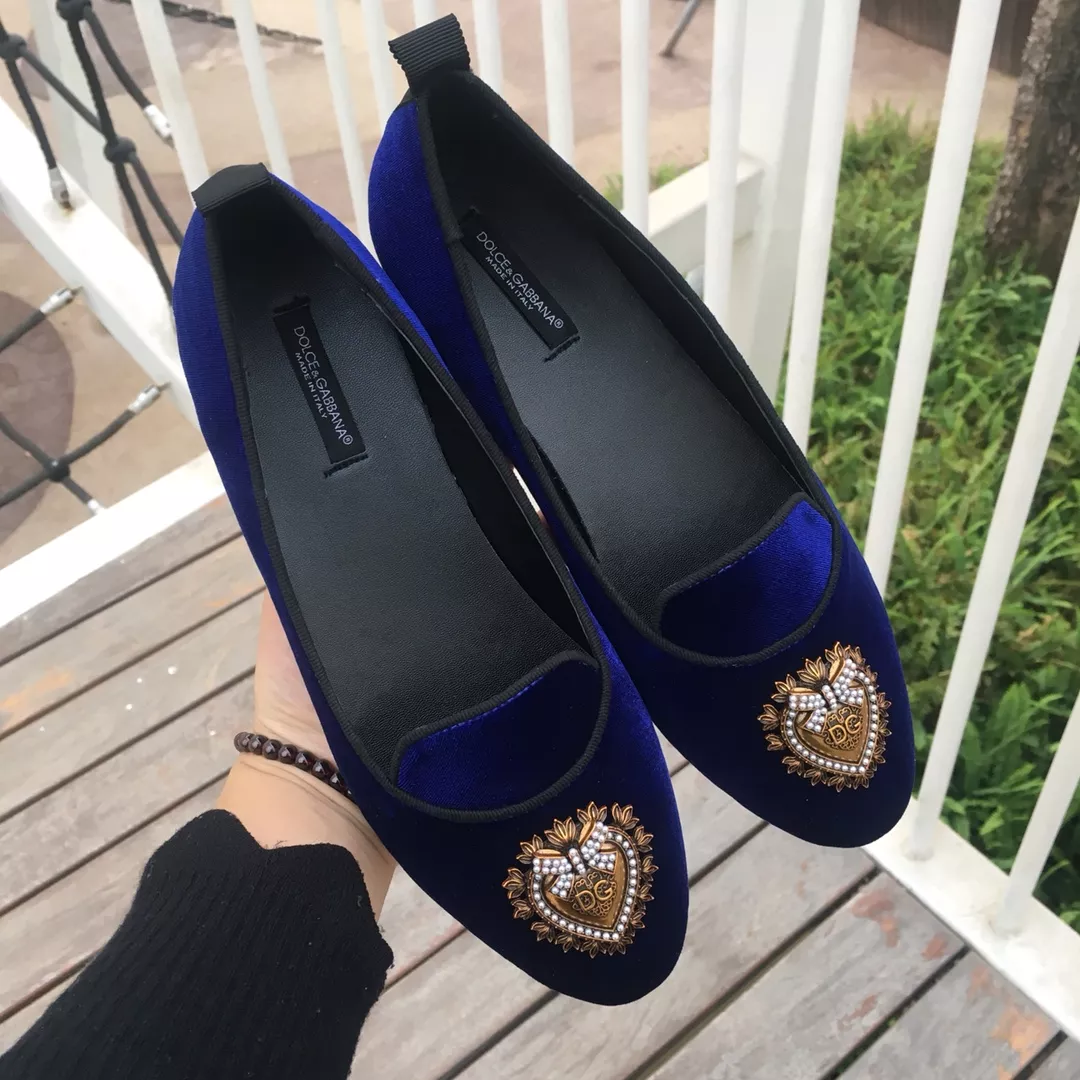 AllSeason 8298 Dolce & Gabbana D&G Flat Shoes For Women