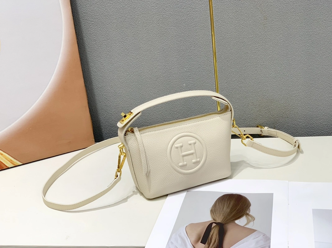 AllSeason 8326 Hermes AAA Quality Messenger Bags For Women