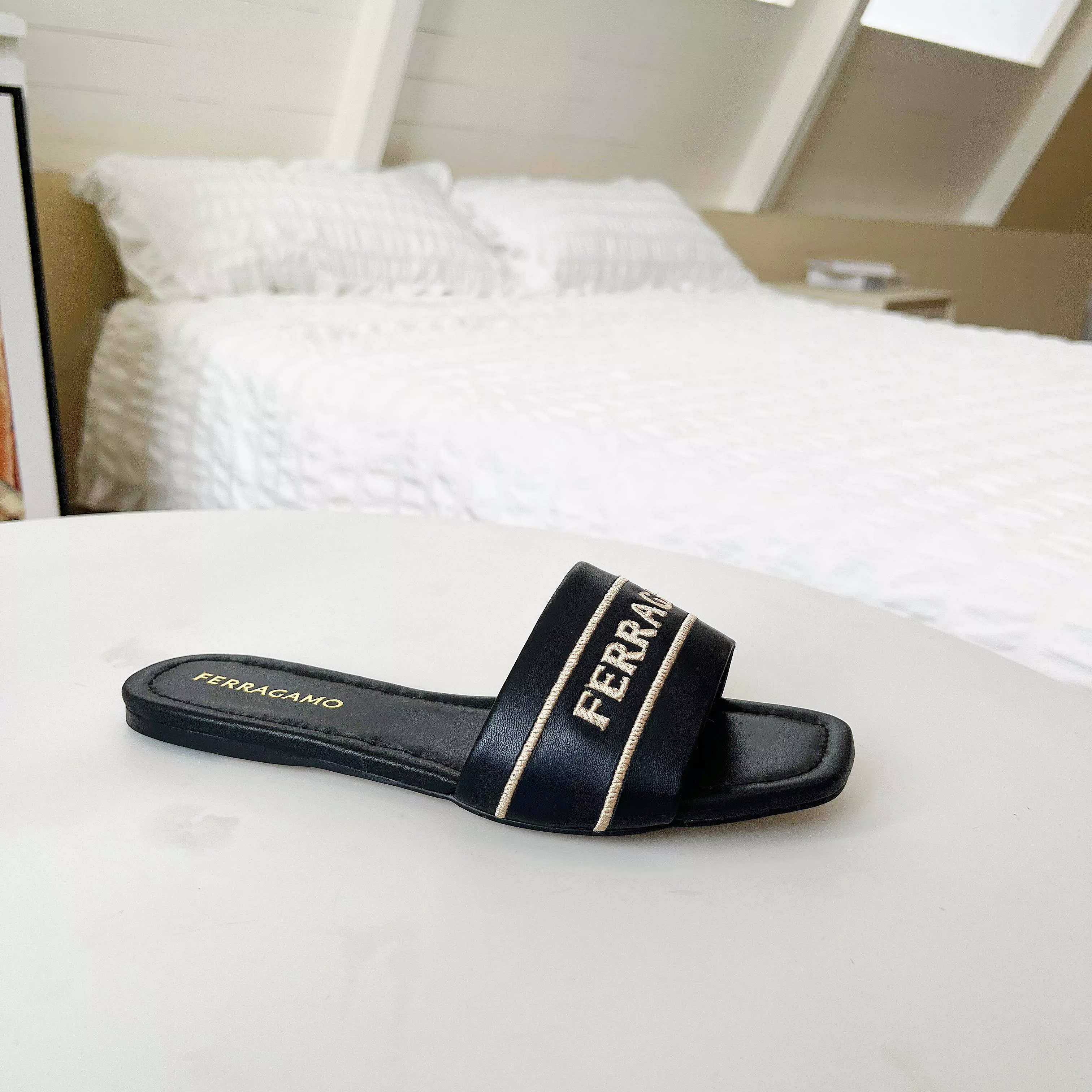 AllSeason 8357 Salvatore Ferragamo Slippers For Women