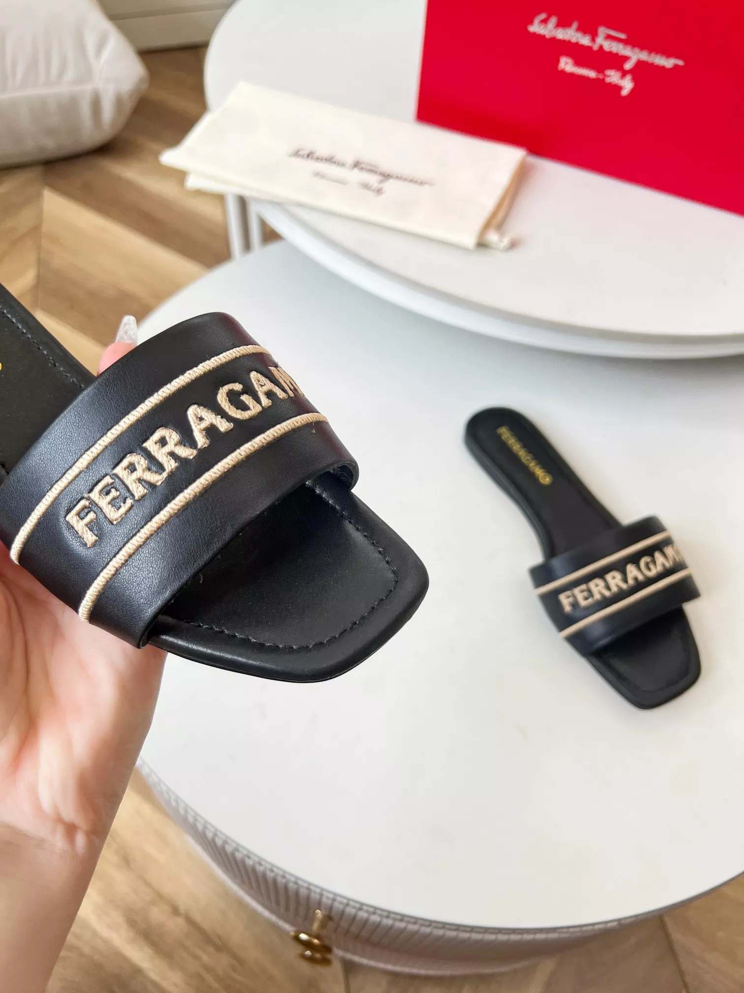 AllSeason 8357 Salvatore Ferragamo Slippers For Women