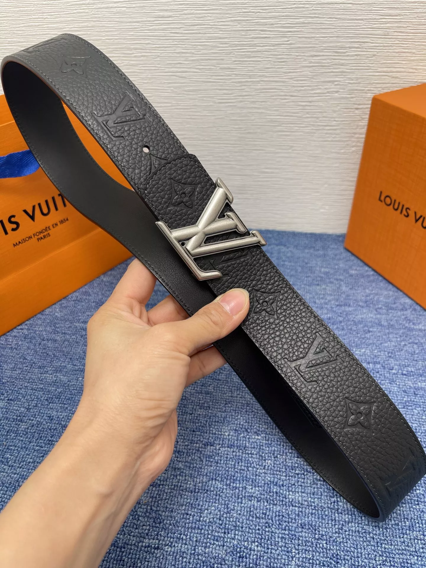 AllSeason 8897 Louis Vuitton AAA Quality Belts In 4.0cm For Men