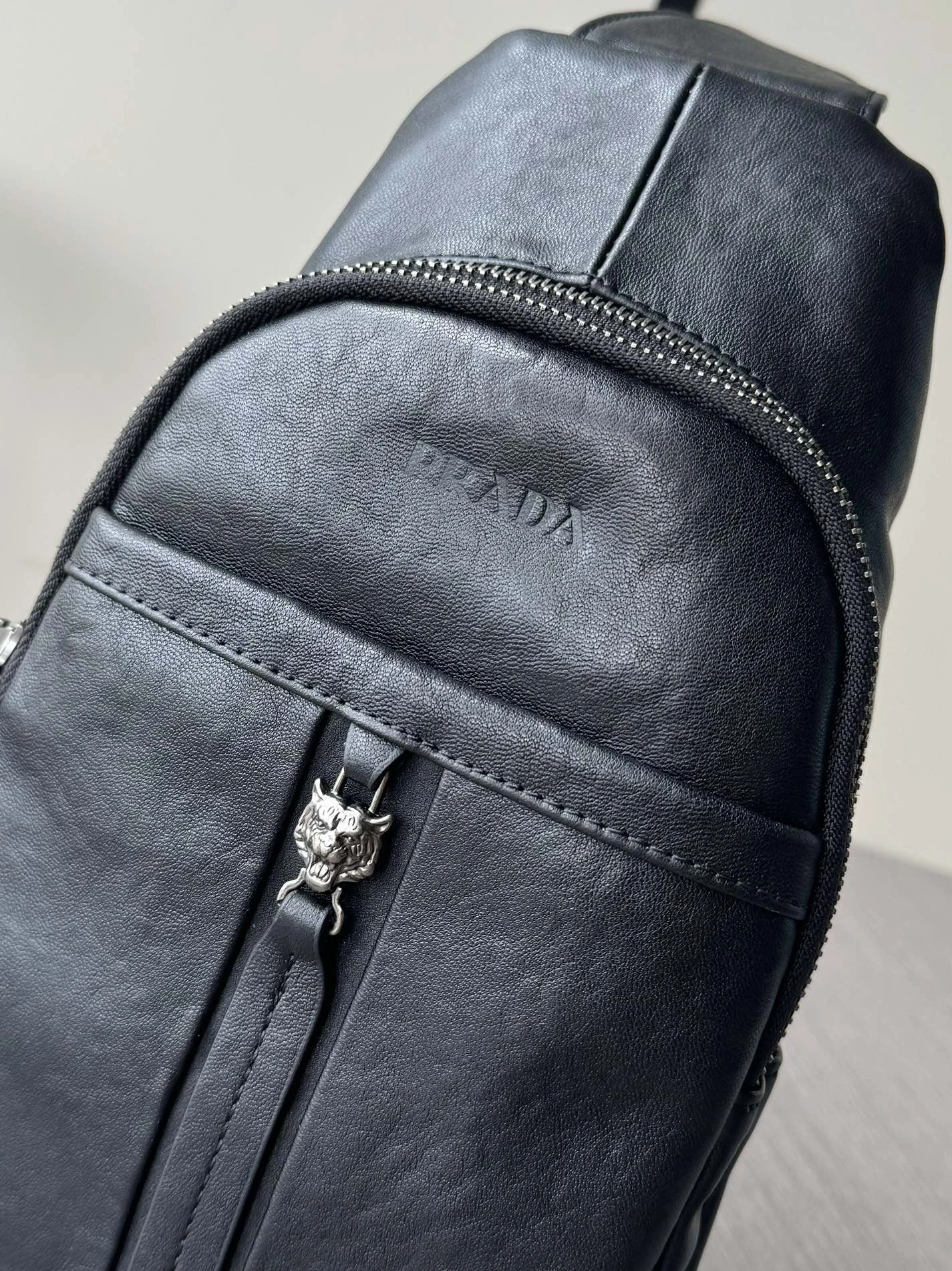 AllSeason 8905 Prada AAA Man Messenger Bags