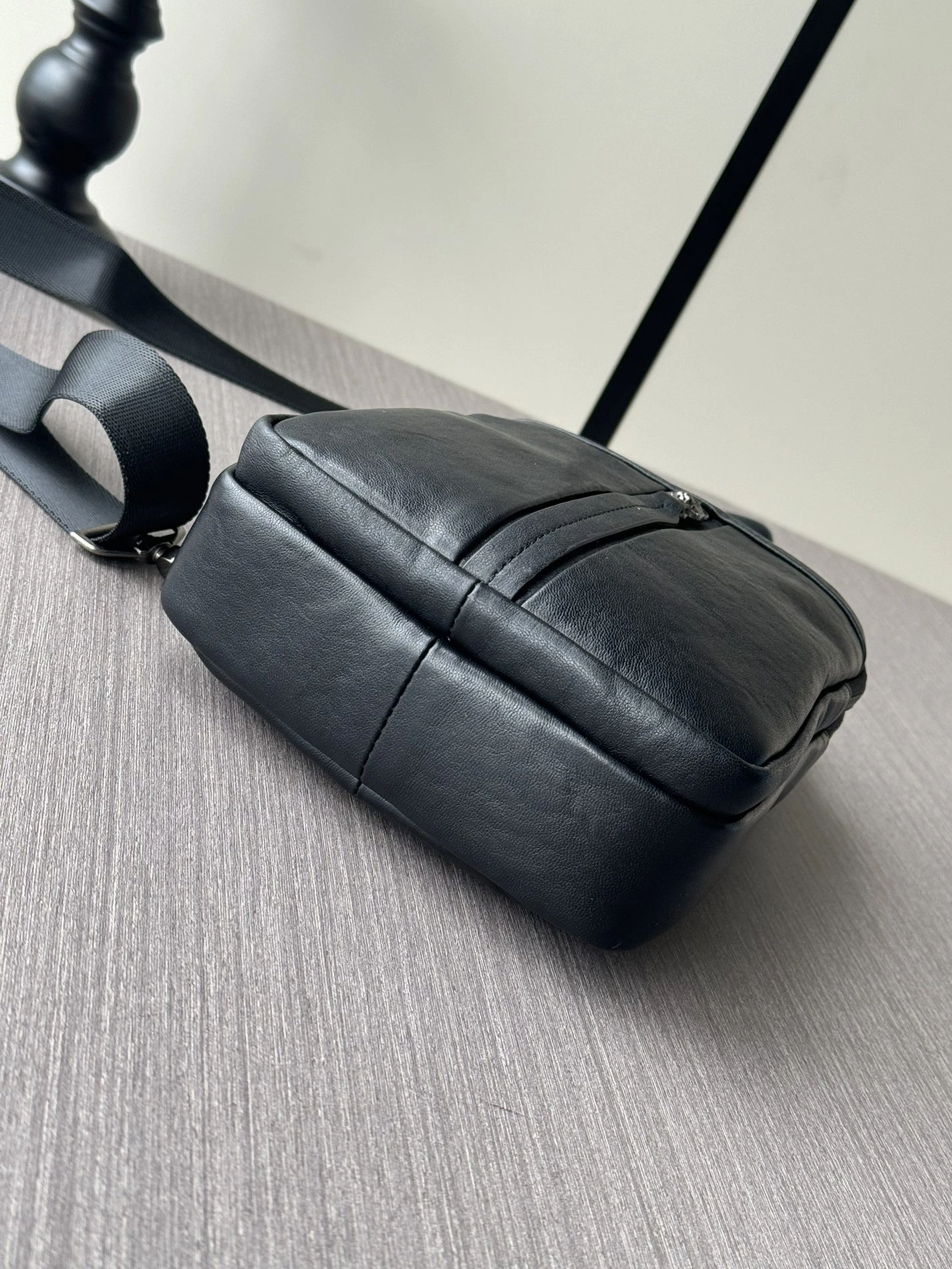 AllSeason 8905 Prada AAA Man Messenger Bags