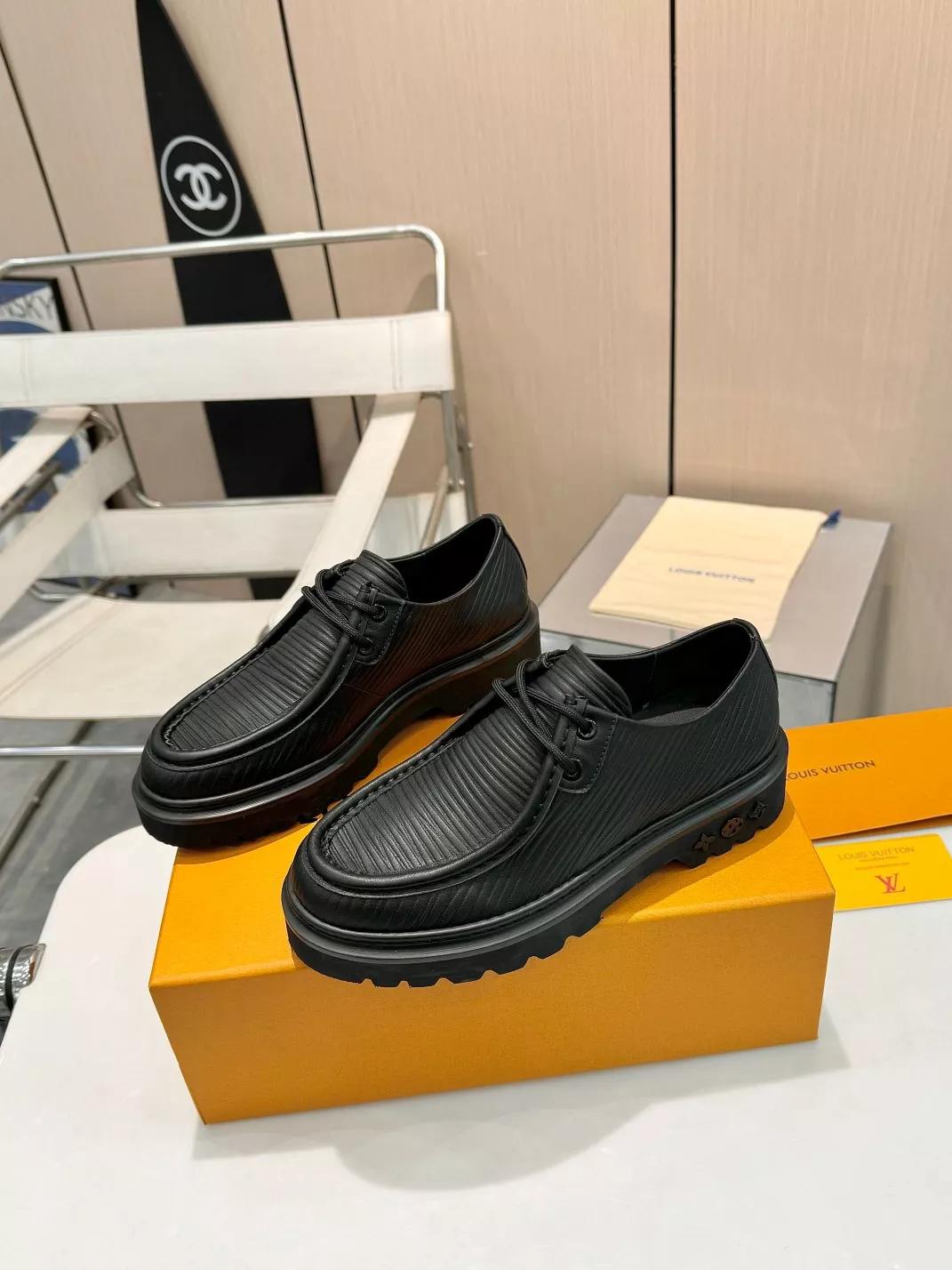 AllSeason 8958 Louis Vuitton LV Oxfords Shoes For Men