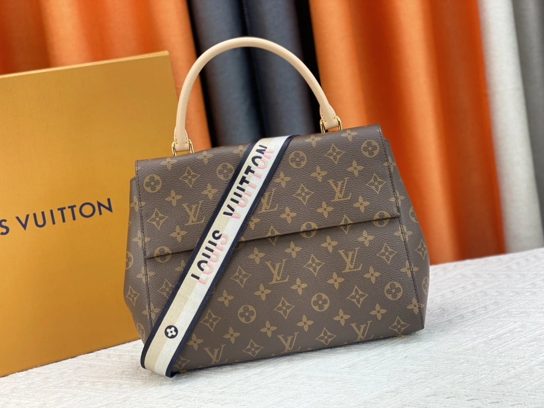 AllSeason 9129 Louis Vuitton AAA Quality Handbags For Women