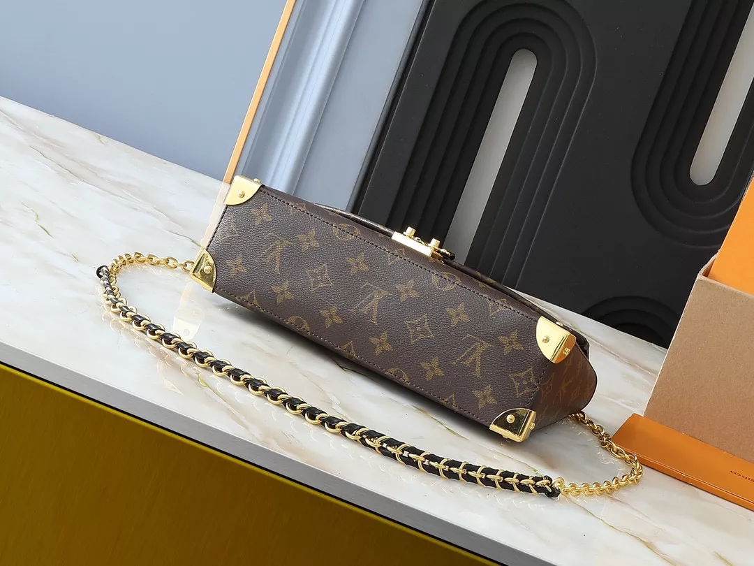 AllSeason 9311 Louis Vuitton AAA Quality Shoulder Bags For Women