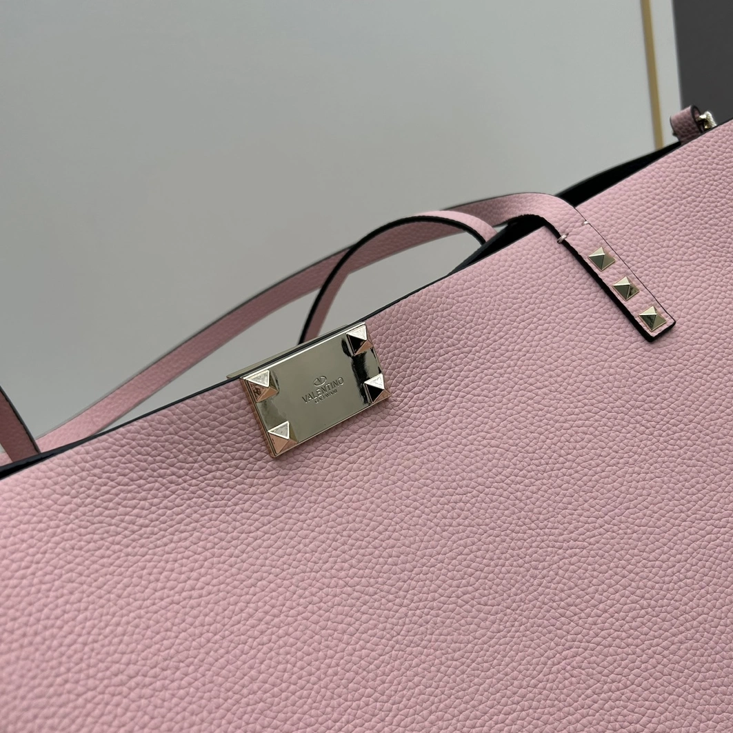 AllSeason 9349 Valentino AAA Quality Shoulder Bags For Women