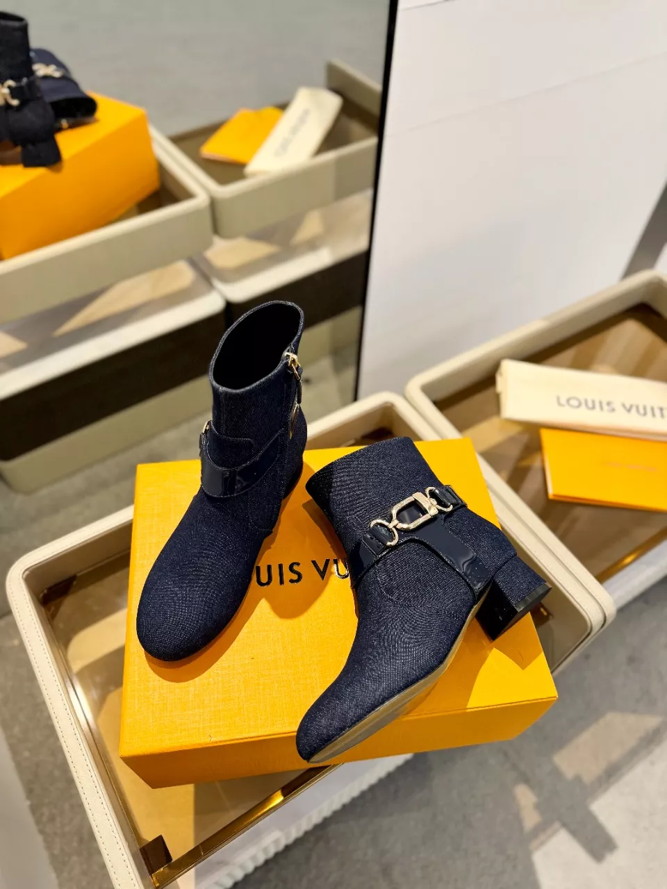 AllSeason 9378 Louis Vuitton Boots For Women