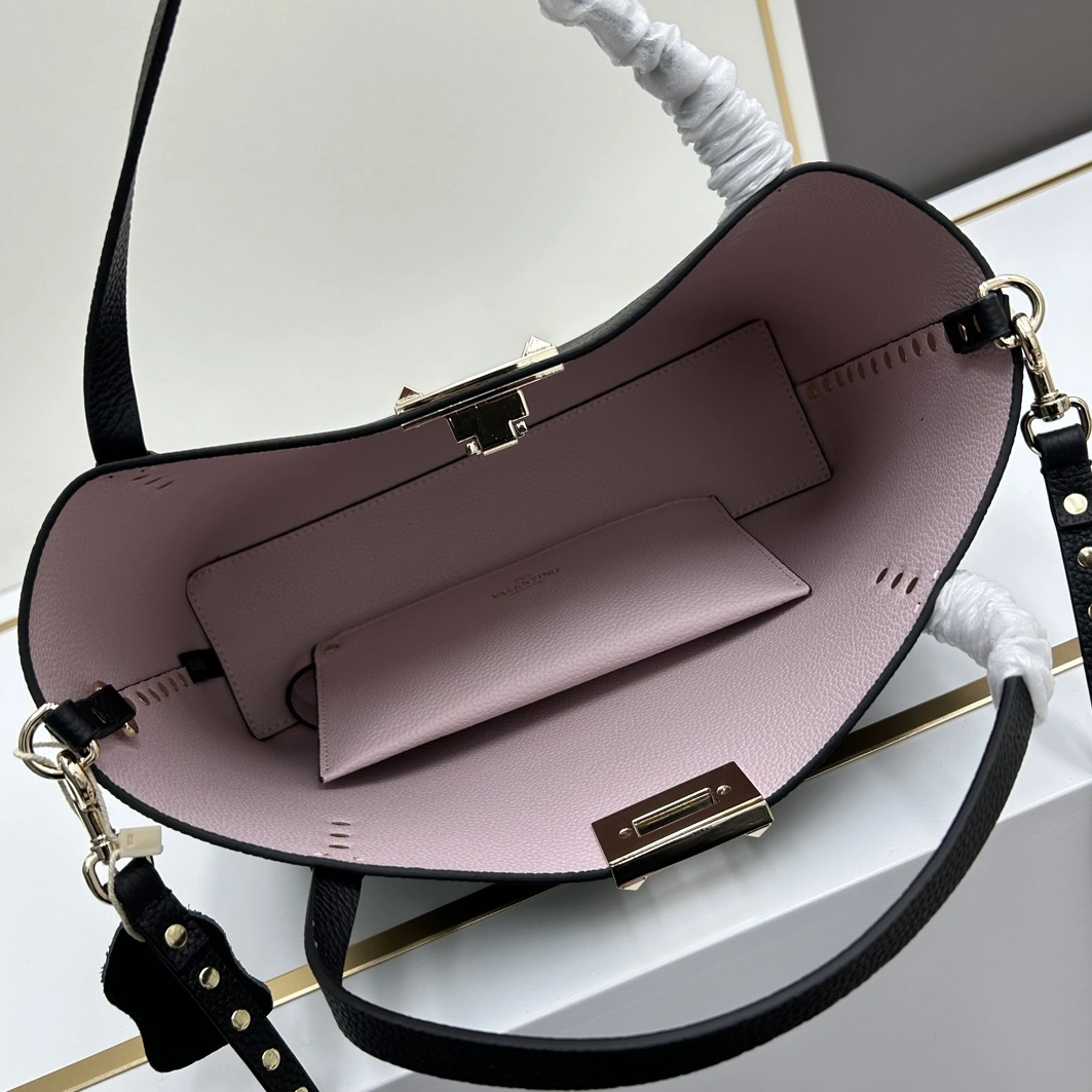 AllSeason 9545 Valentino AAA Quality Handbags For Women