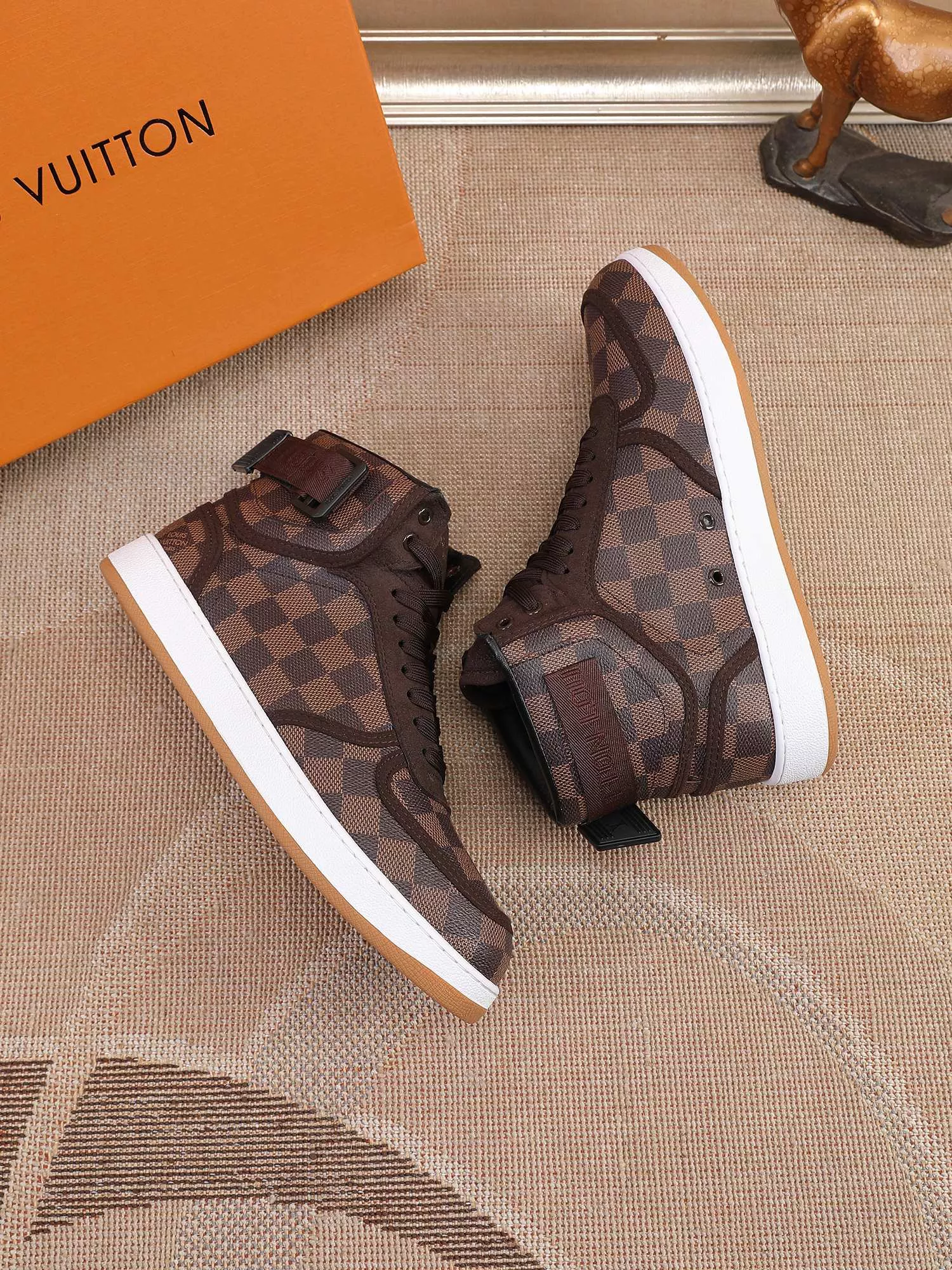 AllSeason 960 Louis Vuitton High Tops Shoes For Men