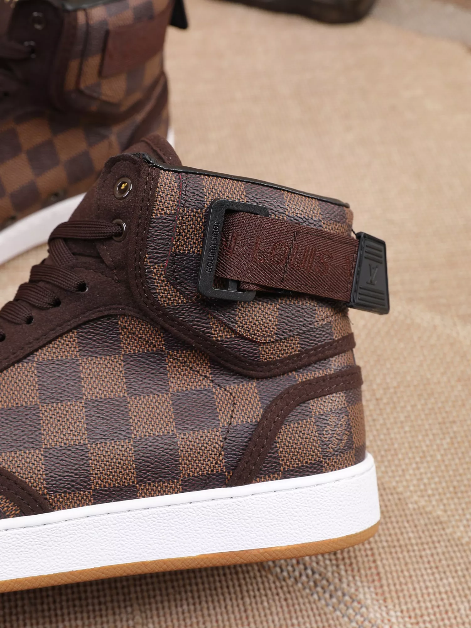 AllSeason 960 Louis Vuitton High Tops Shoes For Men