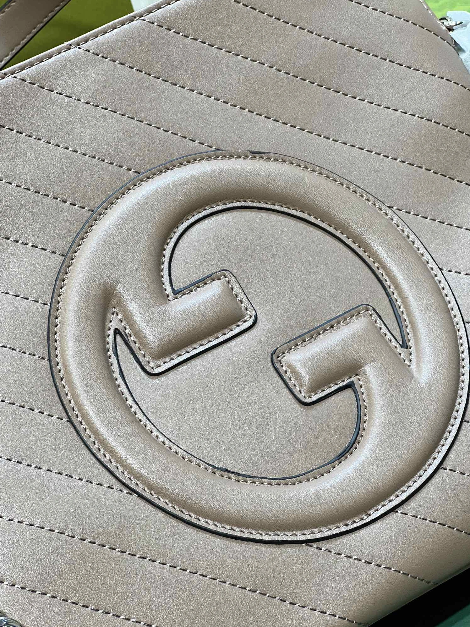AllSeason 976 Gucci AAA Quality Handbags For Women