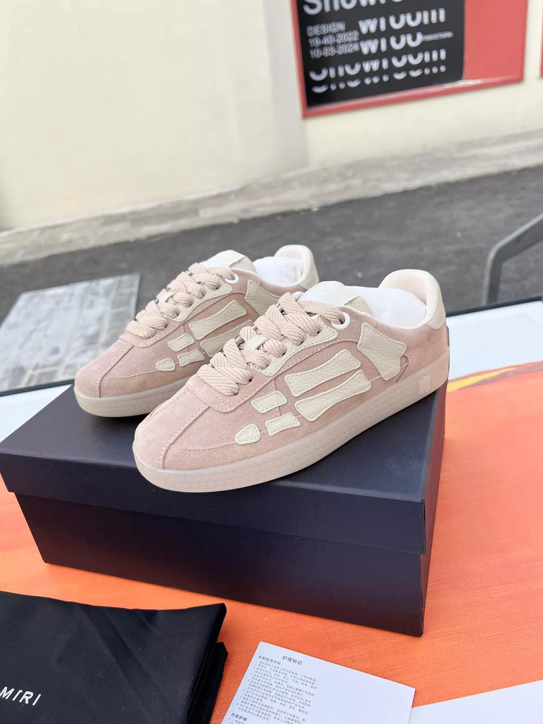 Amiri Casual Shoes For Men Elegant 7801