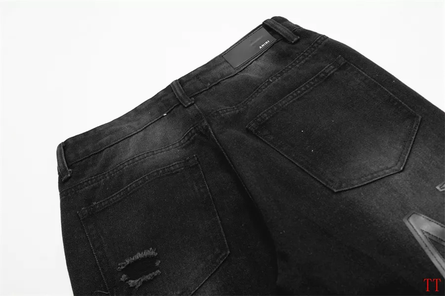 Amiri Jeans For Men Sleek 2041