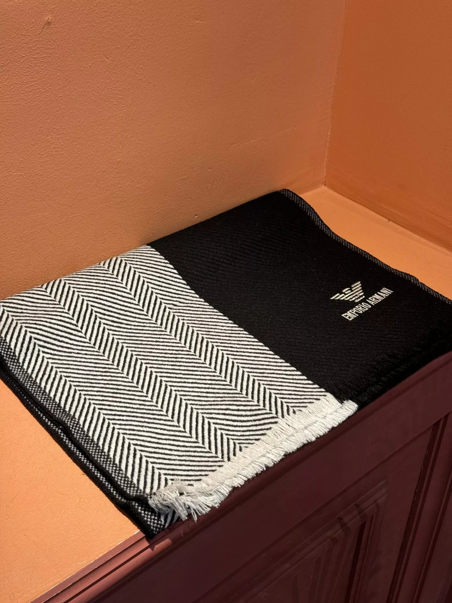 Armani Scarf For Unisex Modern 5875
