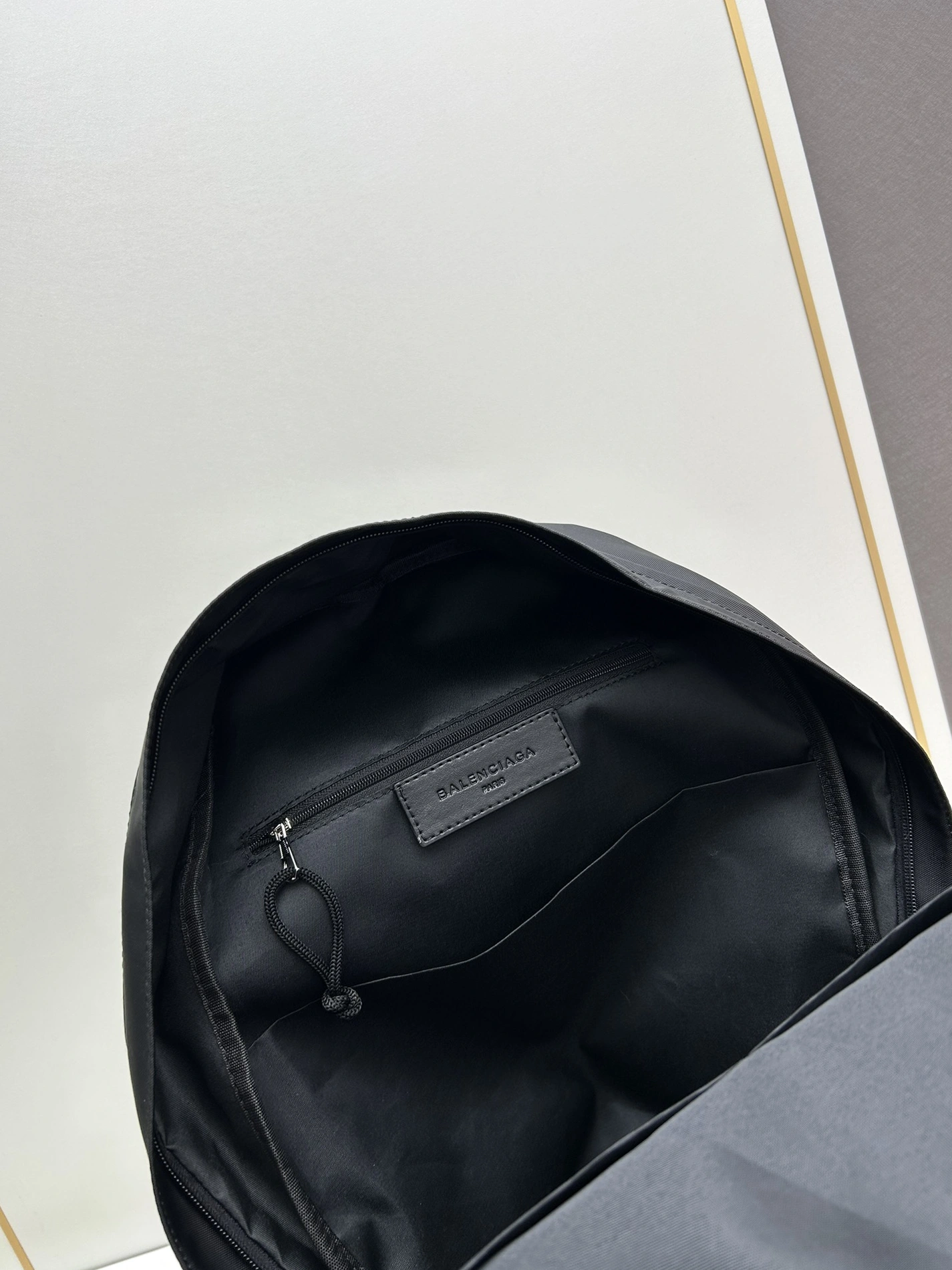 Balenciaga AAA Man Backpacks Bold 3427
