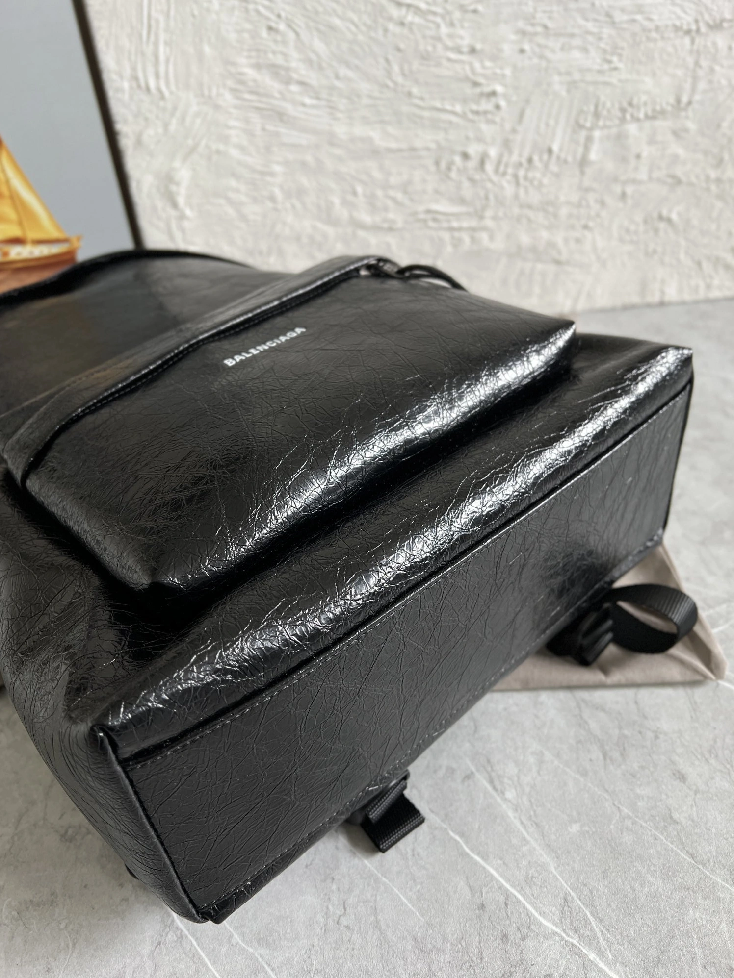 Balenciaga AAA Man Backpacks Compact 4952