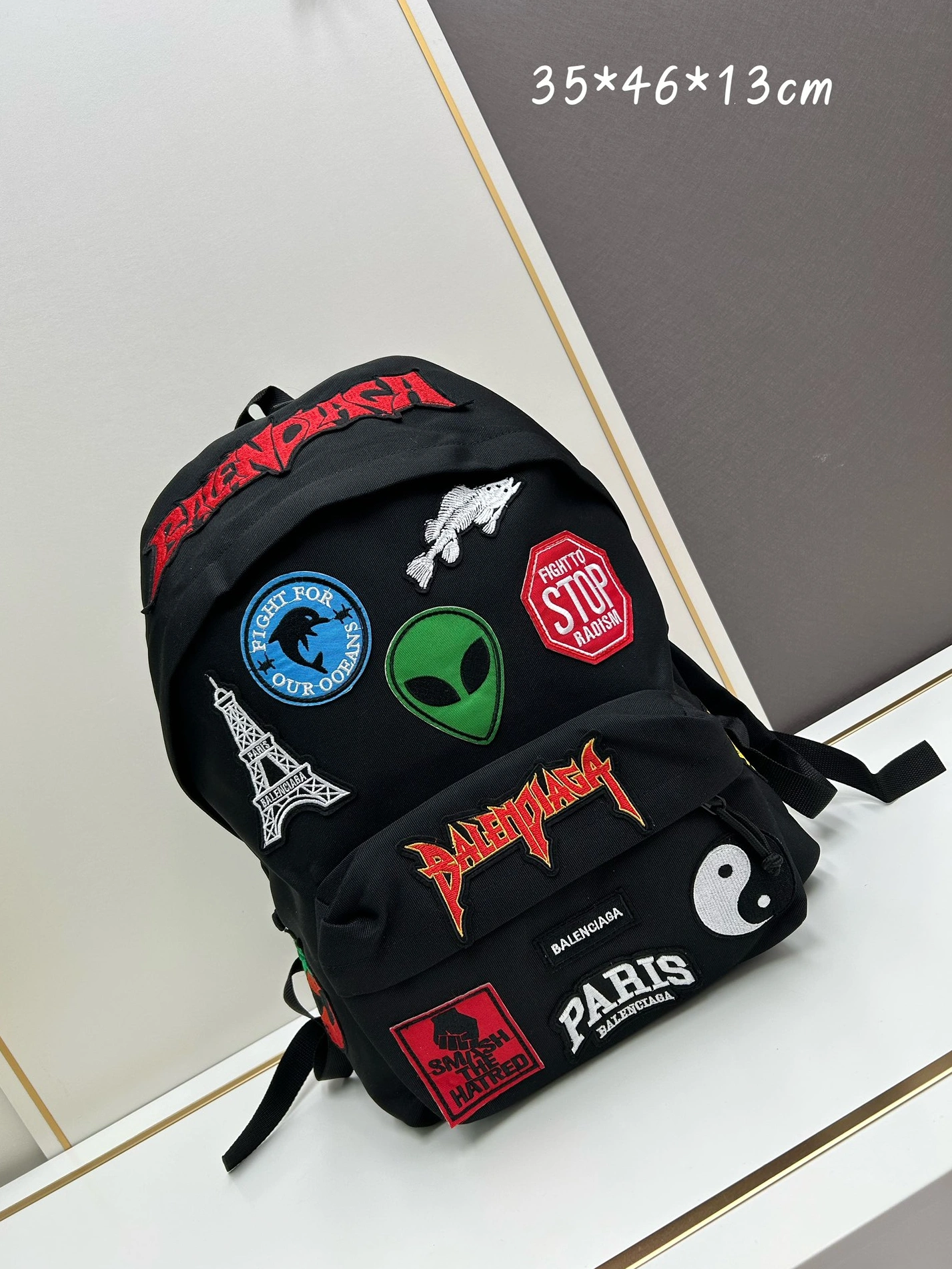 Balenciaga AAA Man Backpacks Sleek 3809