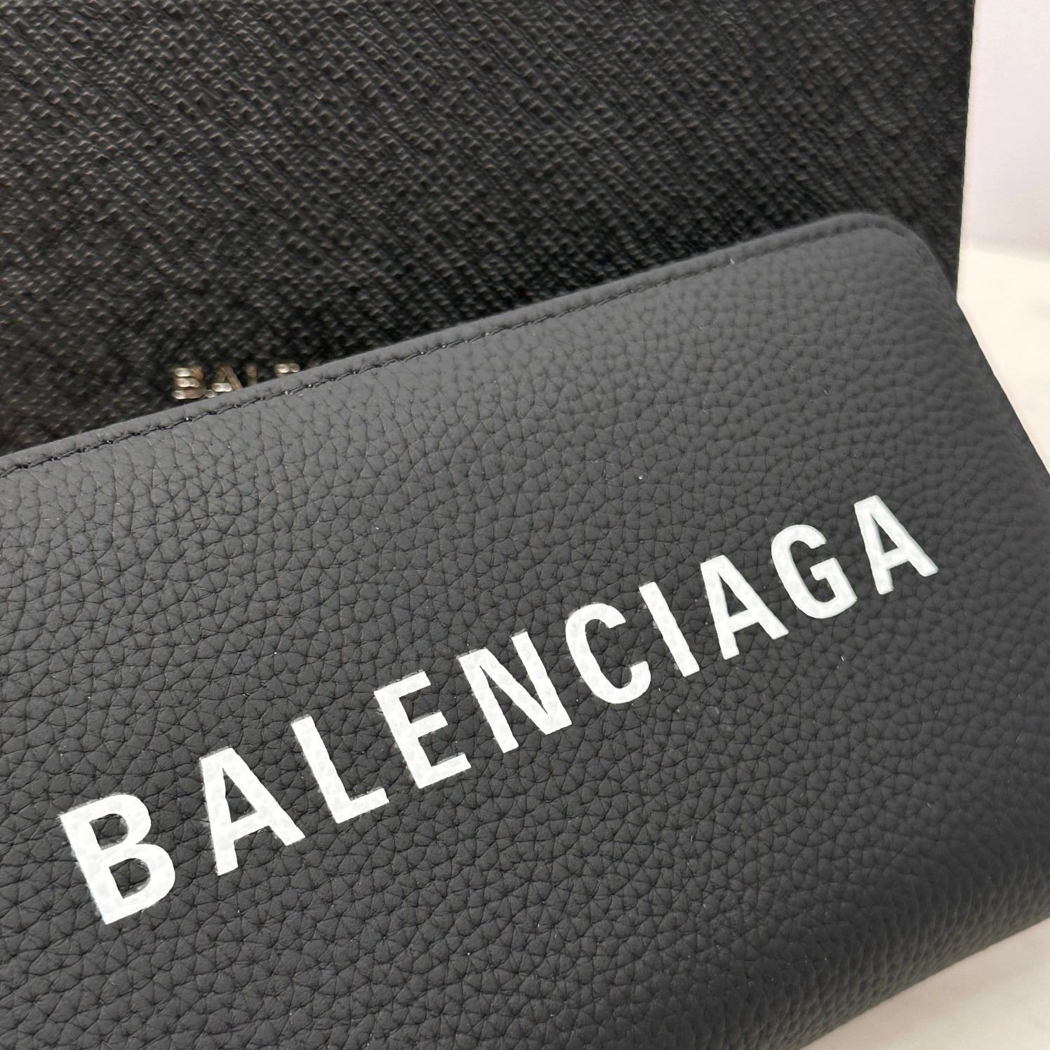 Balenciaga AAA Man Wallets Timeless 5226