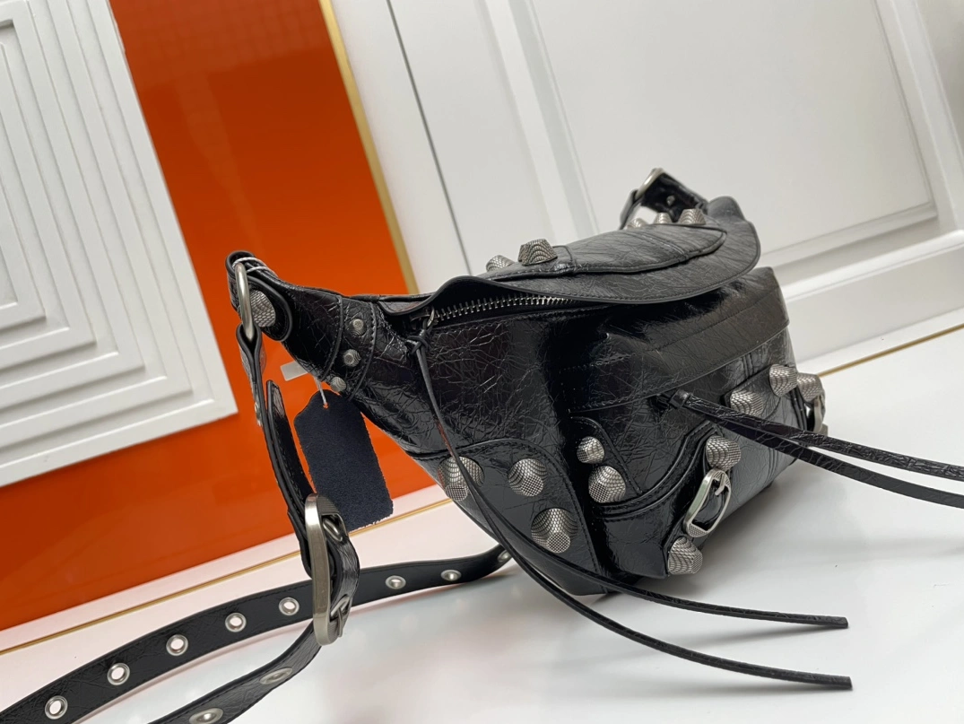 Balenciaga AAA Quality Belt Bags For Unisex Resilient 3838
