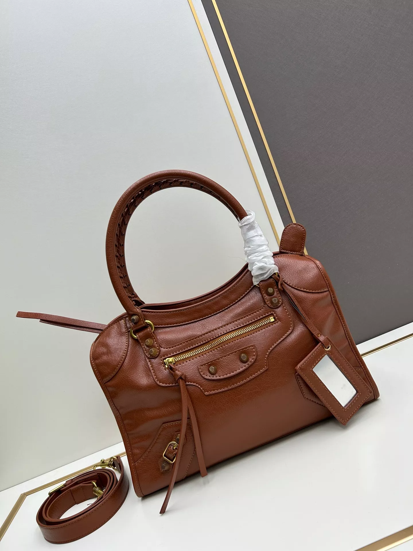 Balenciaga AAA Quality Handbags For Women BestValue 273