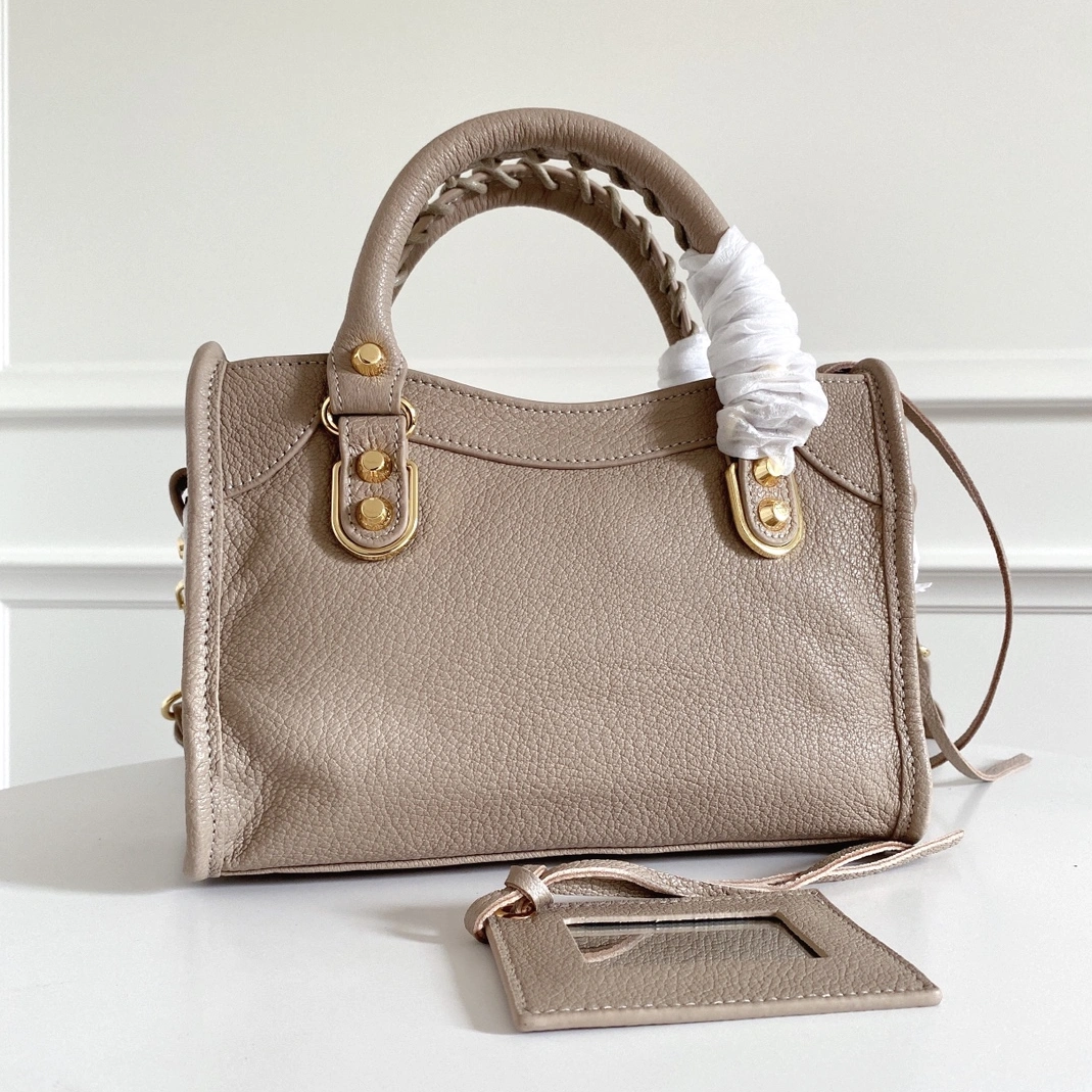 Balenciaga AAA Quality Handbags For Women DailyWear 6808