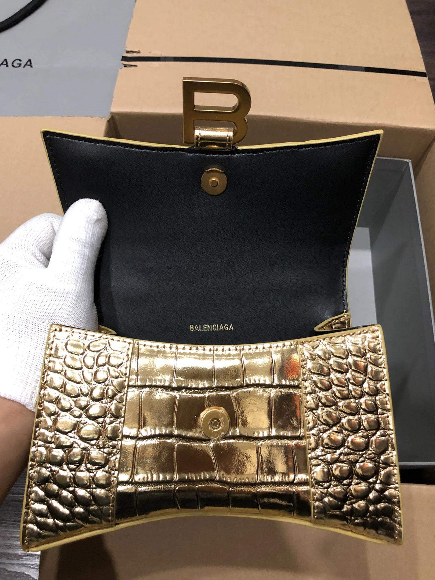Balenciaga AAA Quality Handbags For Women Durable 1496